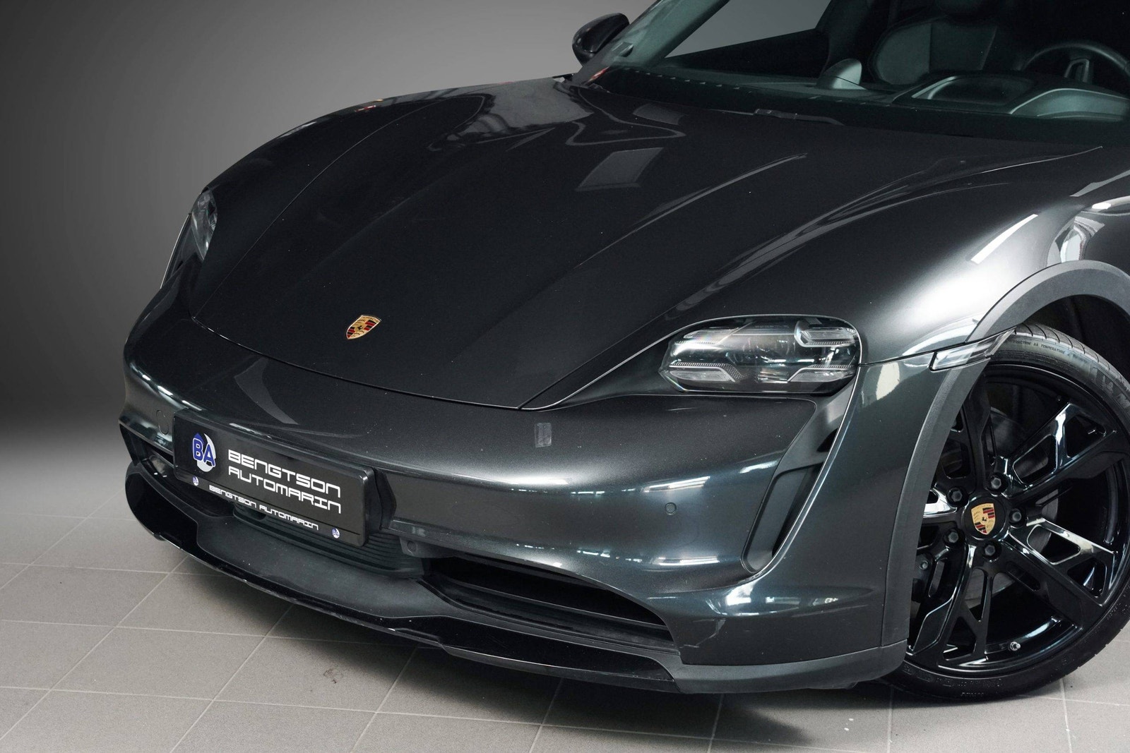 Hovedbilde av Porsche Taycan Cross Turismo
