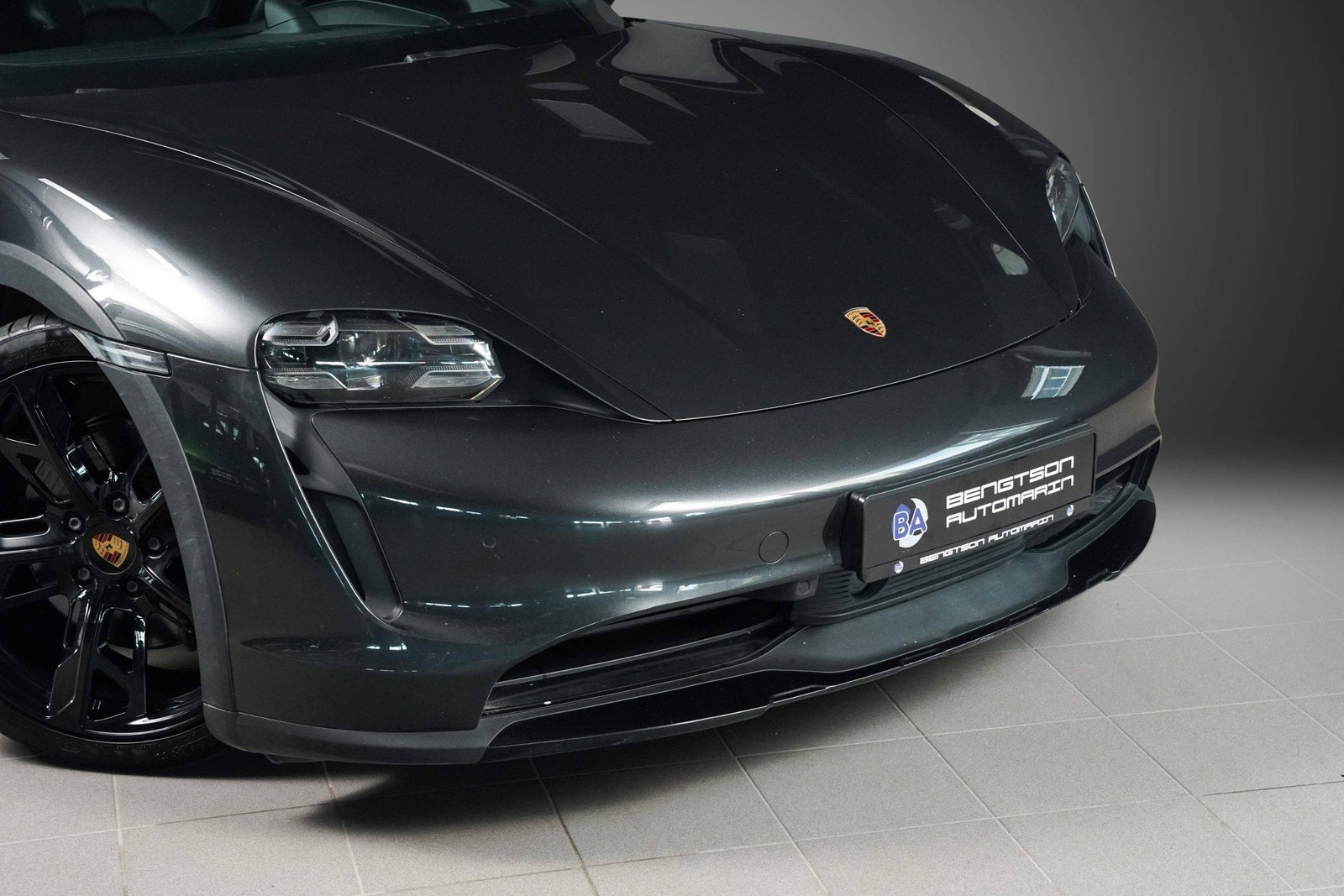 Hovedbilde av Porsche Taycan Cross Turismo