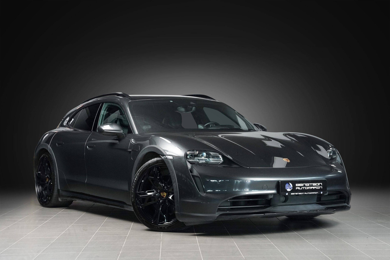Hovedbilde av Porsche Taycan Cross Turismo
