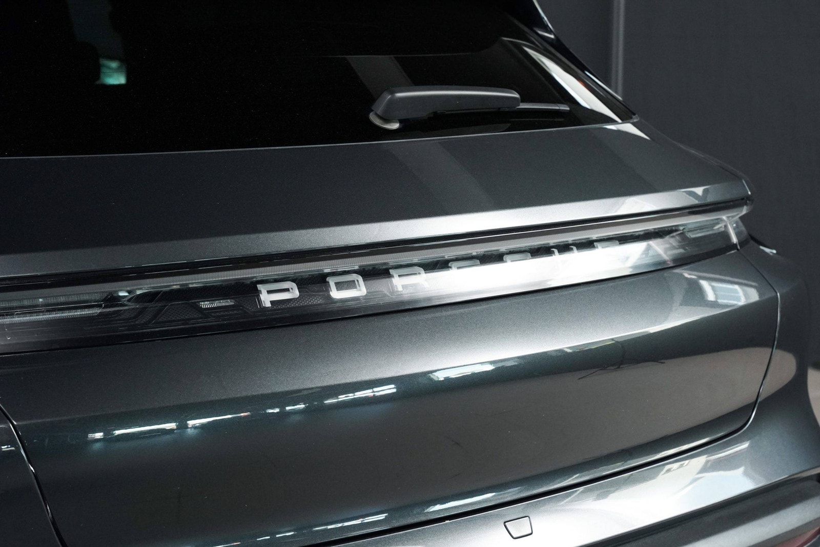 Hovedbilde av Porsche Taycan Cross Turismo