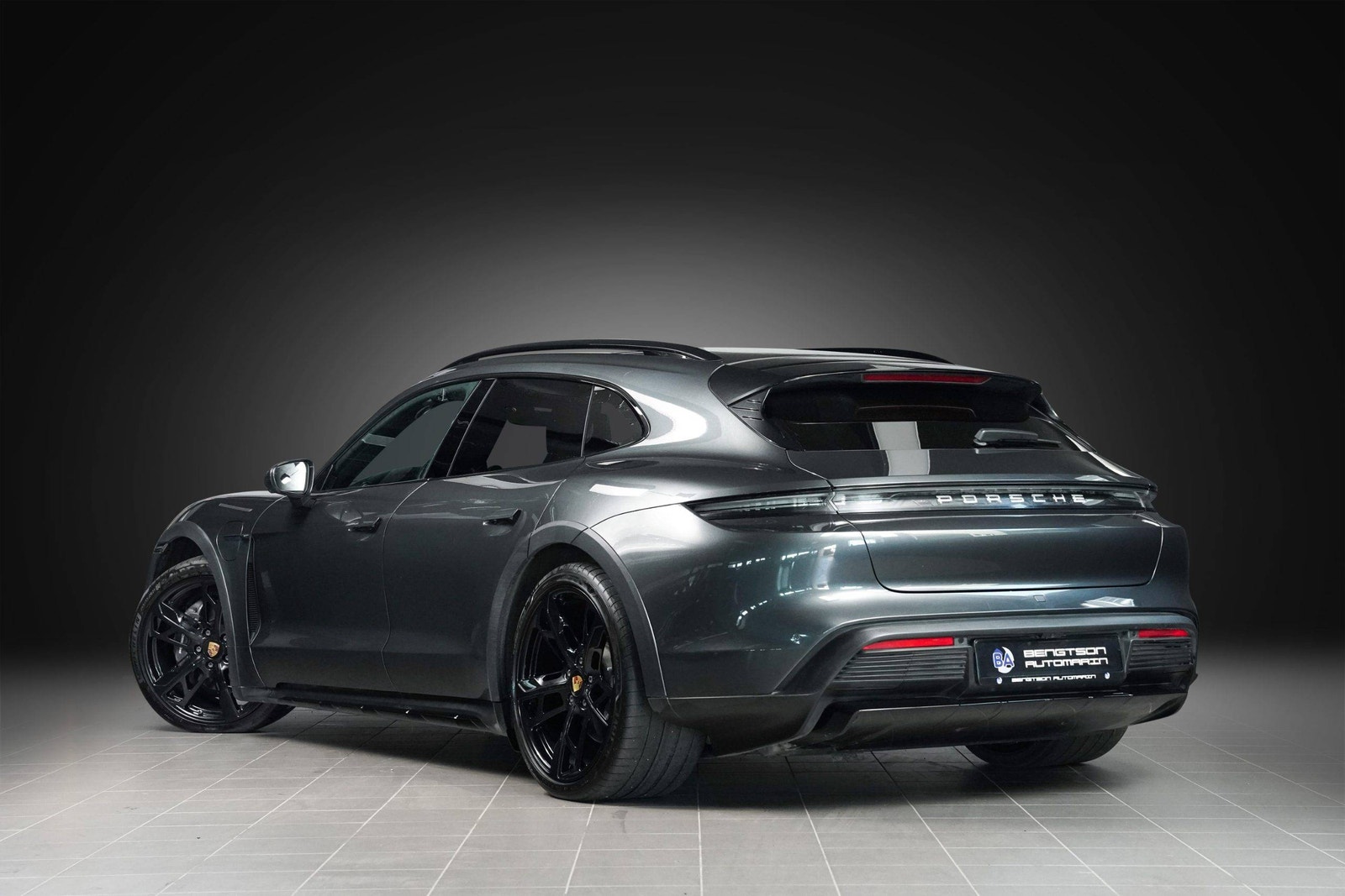 Hovedbilde av Porsche Taycan Cross Turismo