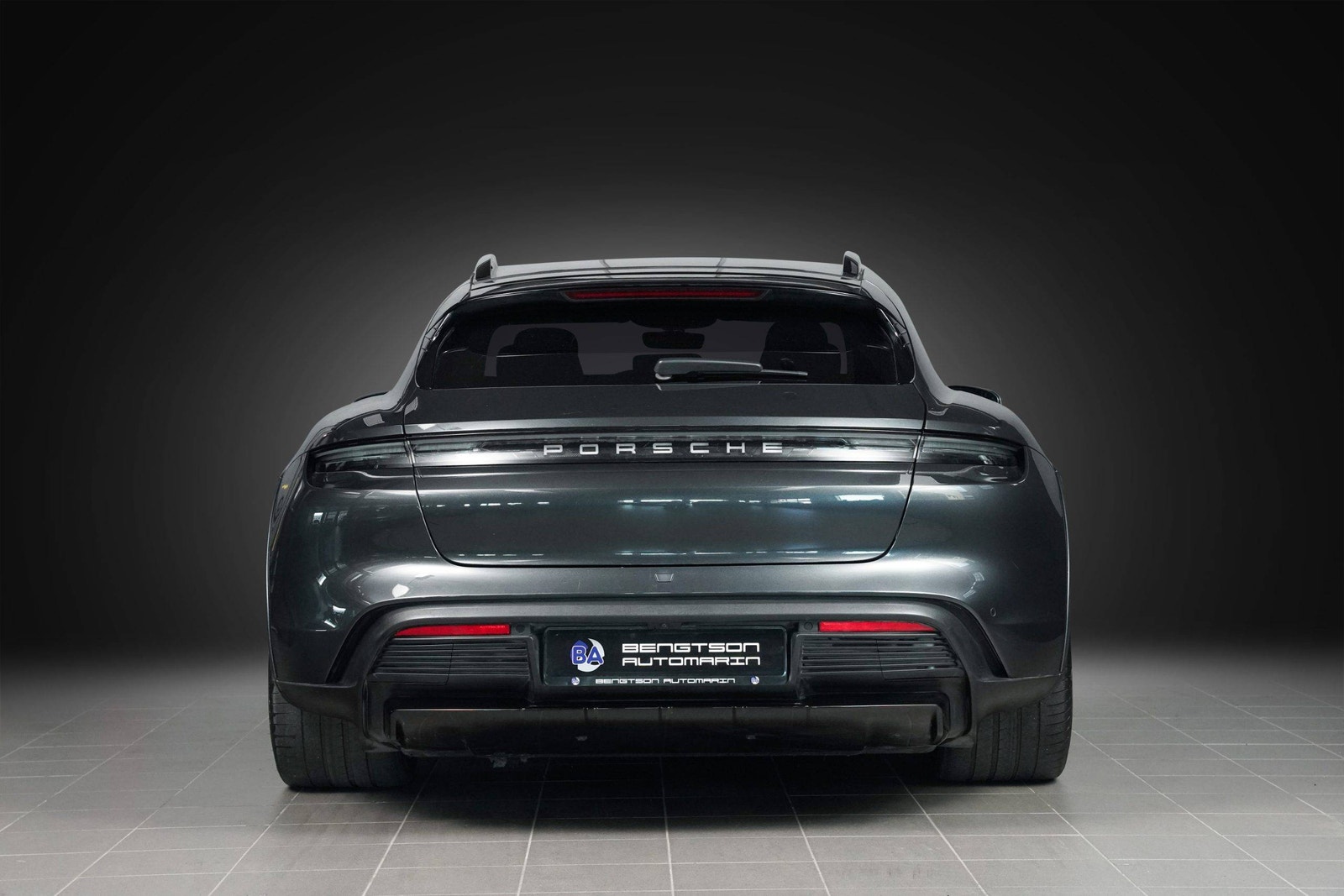 Hovedbilde av Porsche Taycan Cross Turismo