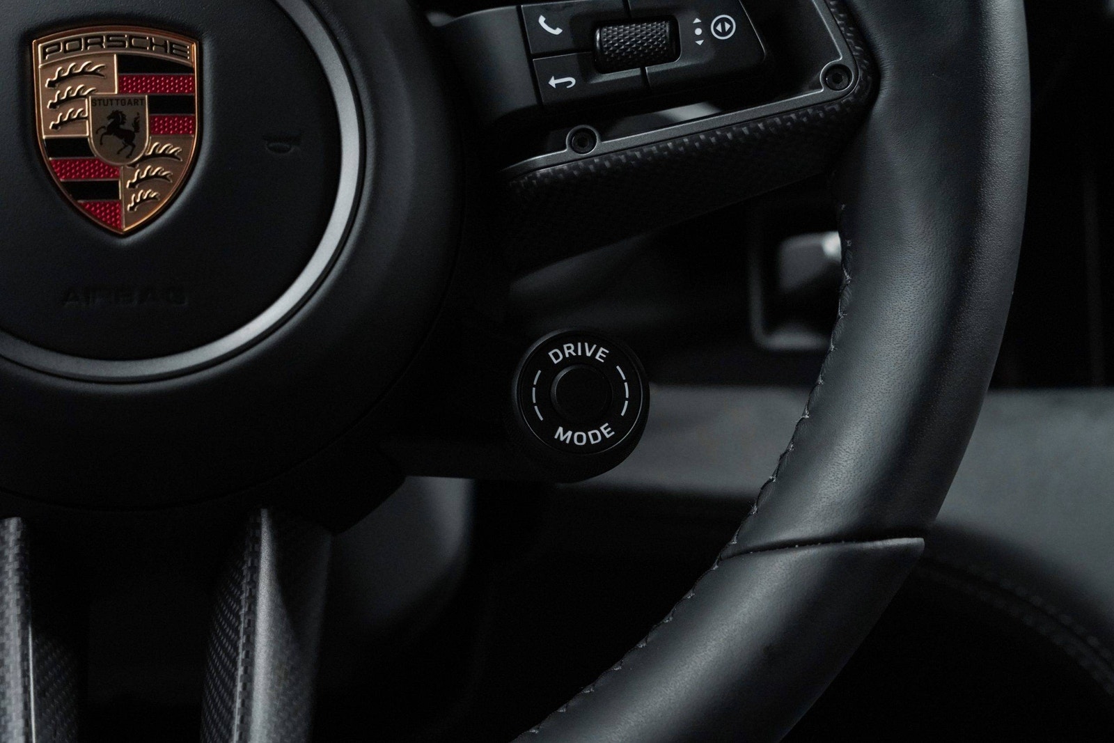 Hovedbilde av Porsche Taycan Cross Turismo