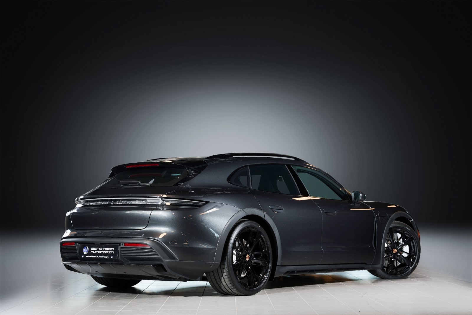 Hovedbilde av Porsche Taycan Cross Turismo