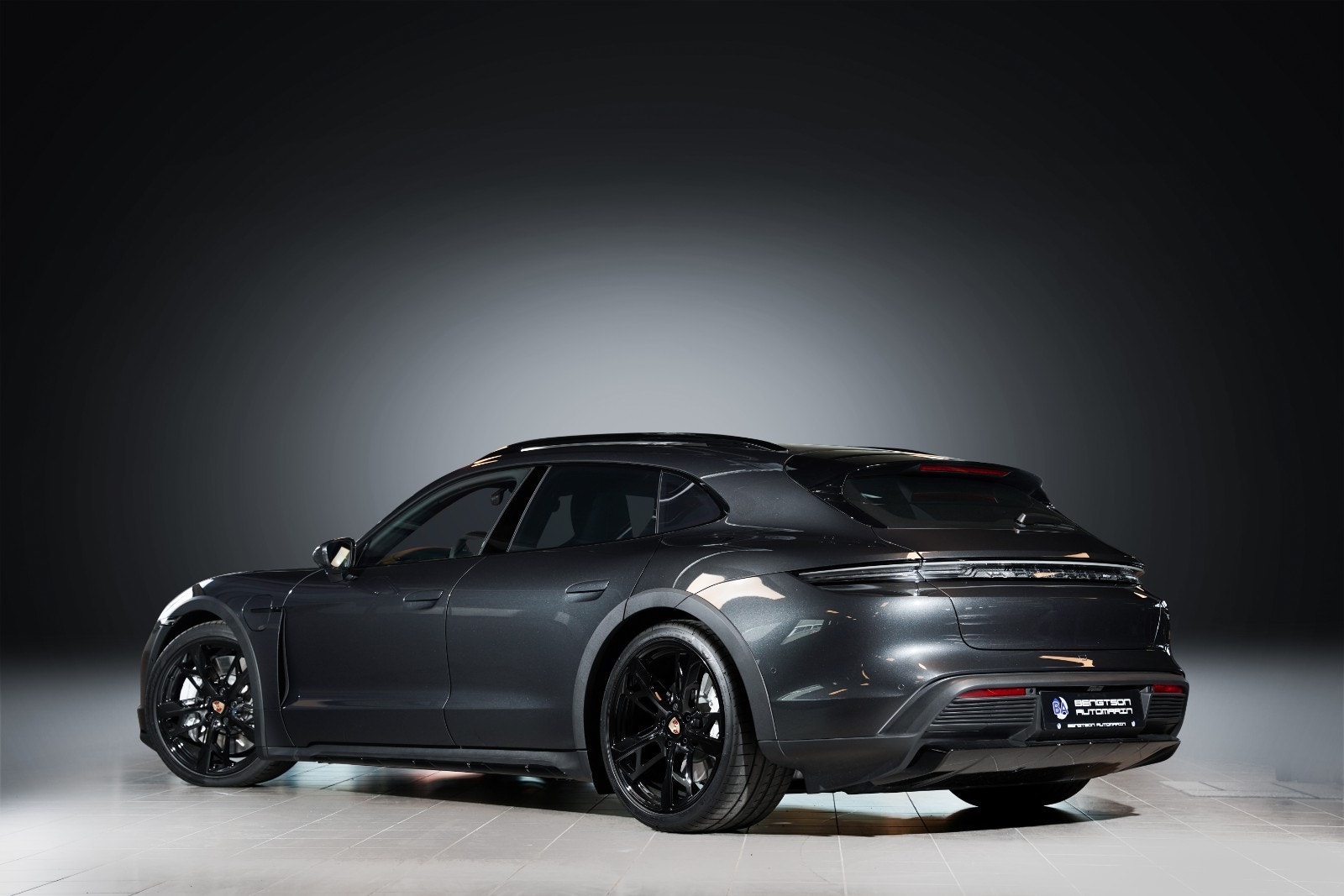 Hovedbilde av Porsche Taycan Cross Turismo