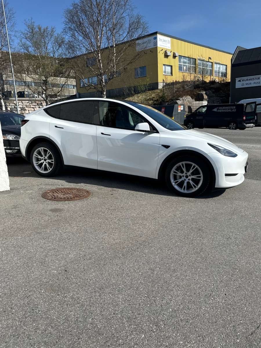 Brukt Tesla Model Y electro