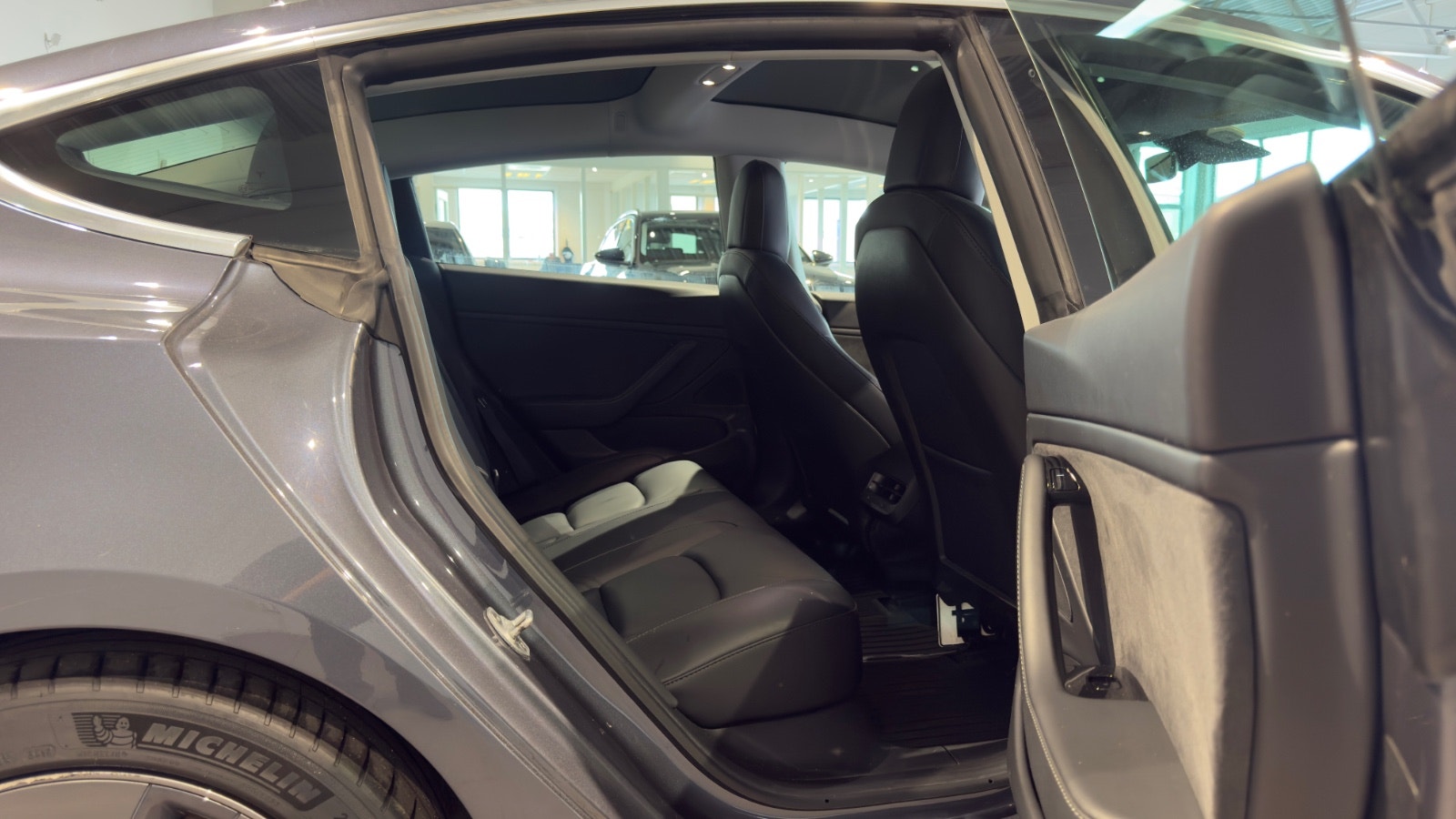 Hovedbilde av Tesla Model 3