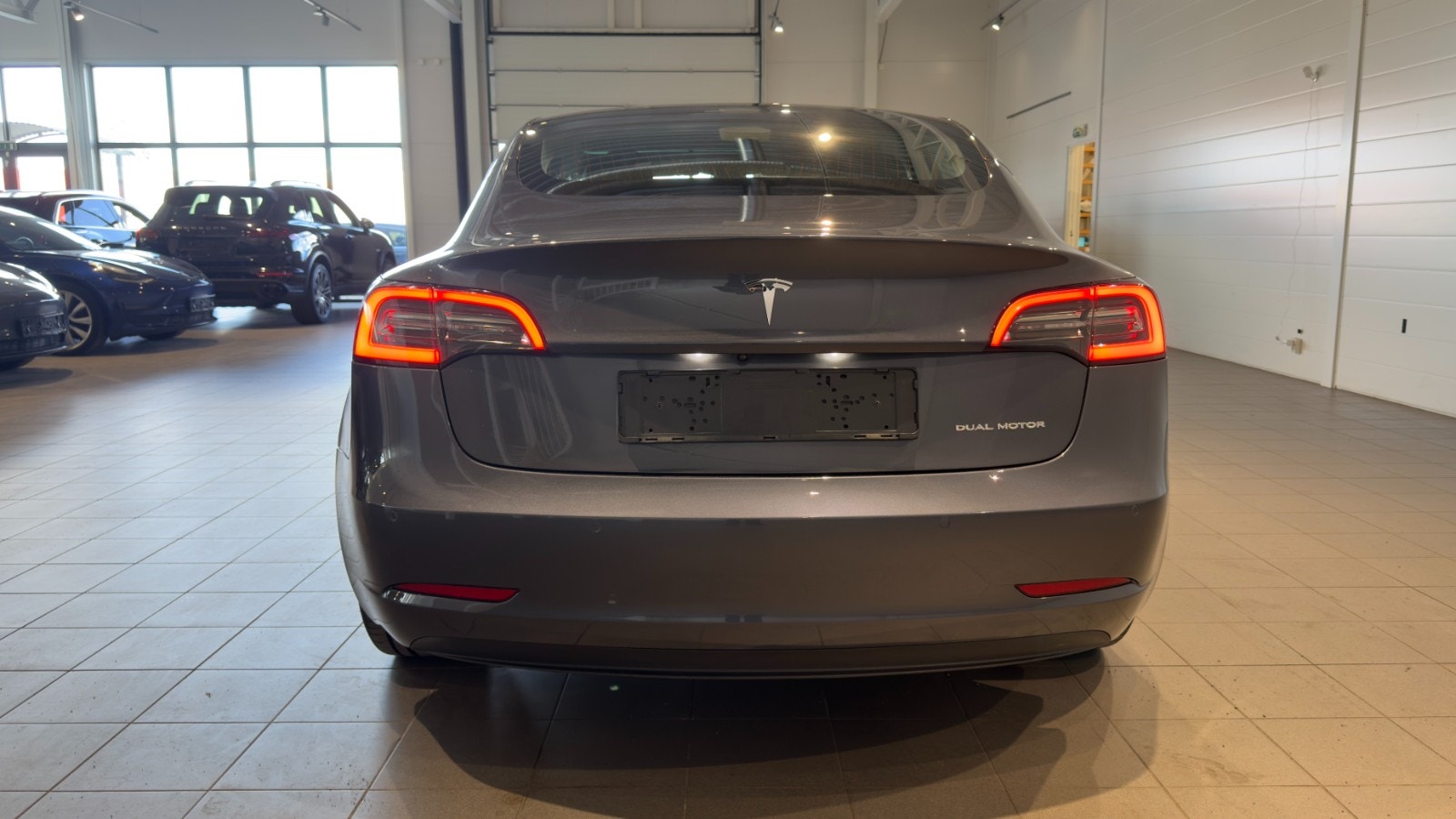 Hovedbilde av Tesla Model 3