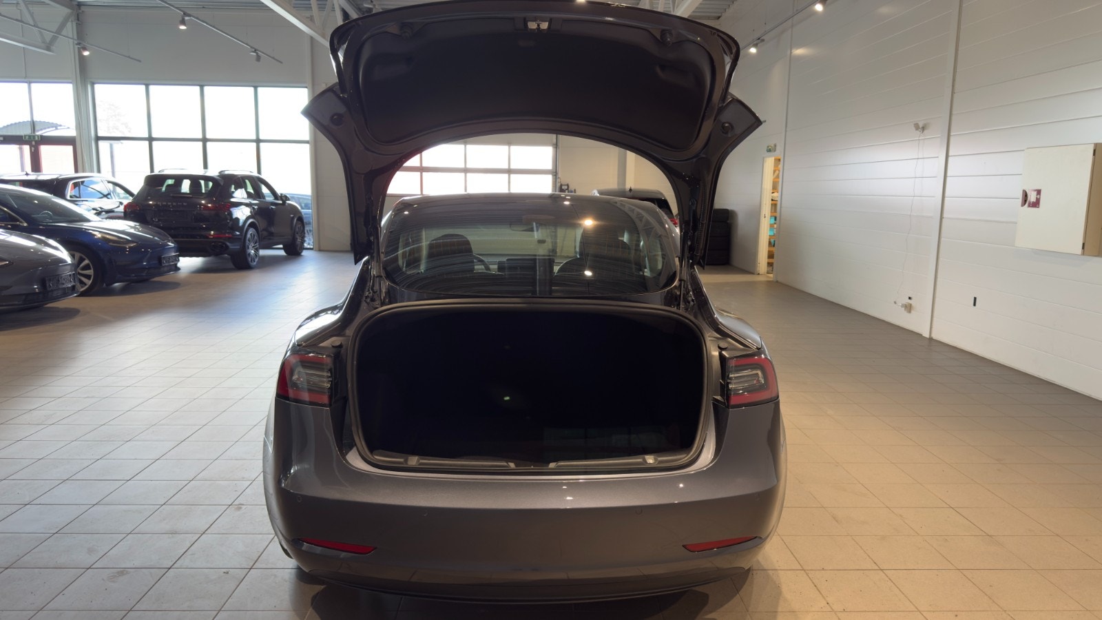 Hovedbilde av Tesla Model 3
