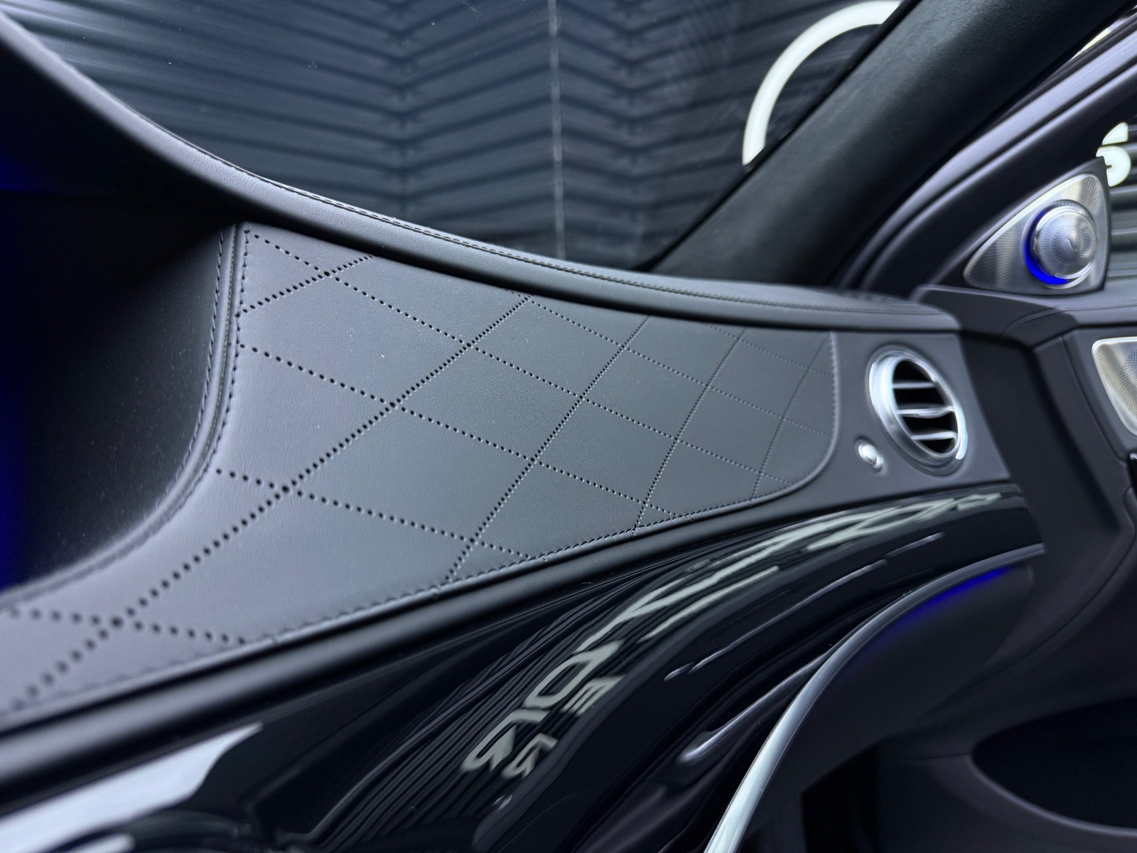 Hovedbilde av Mercedes-Benz S500