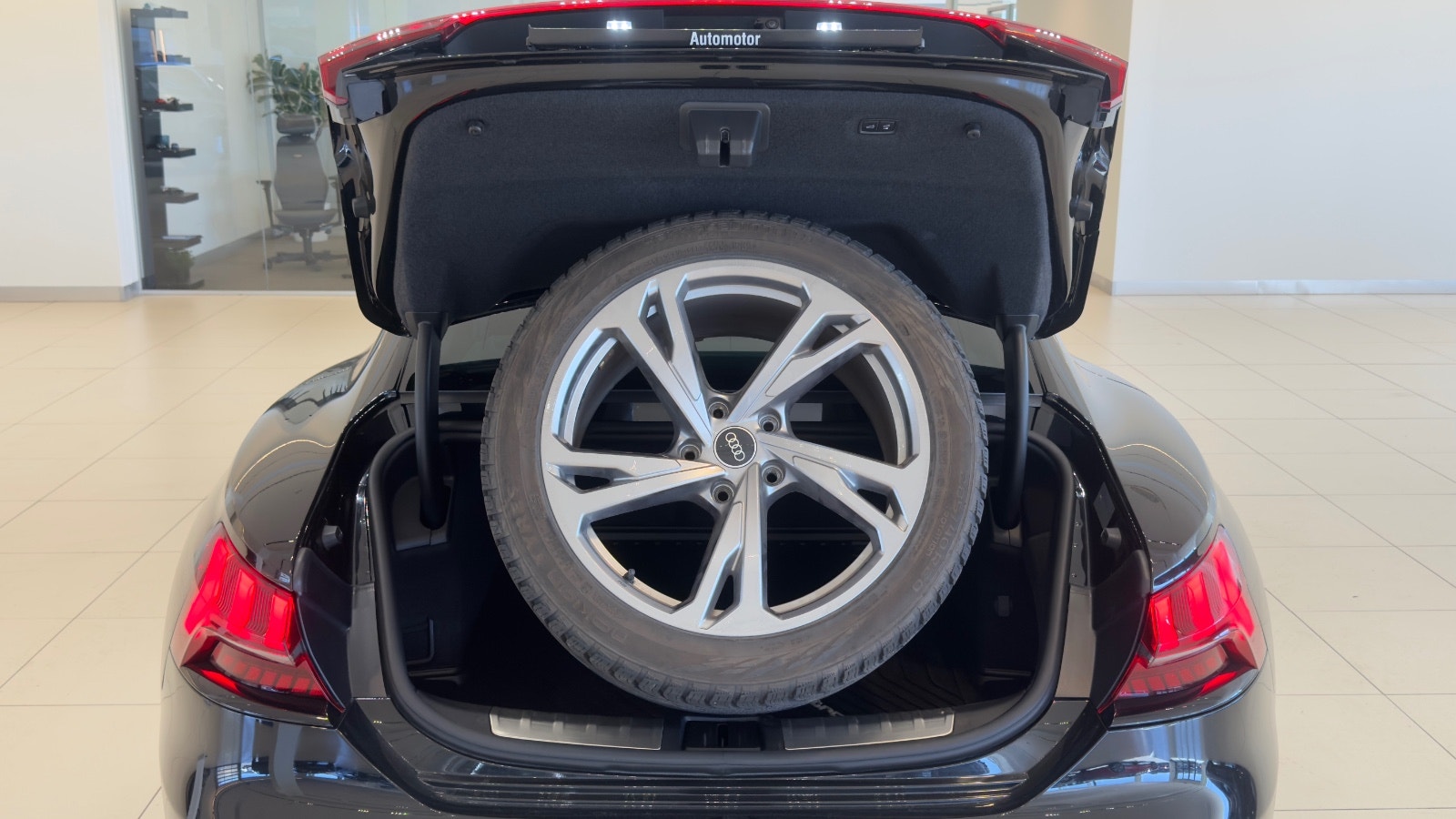 Hovedbilde av Audi e-tron GT