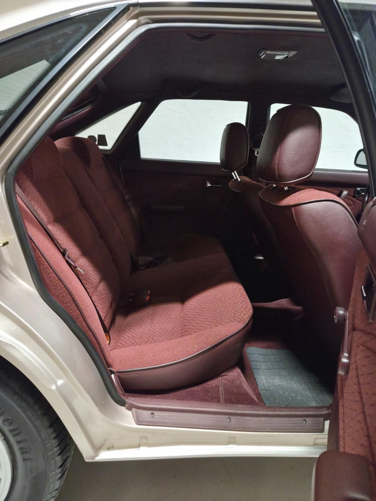 Hovedbilde av Mazda 626