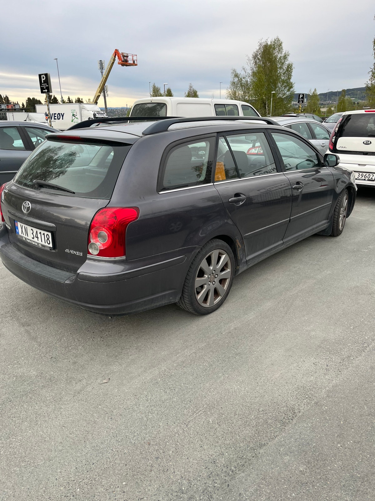 Brukt Toyota Avensis 1.6