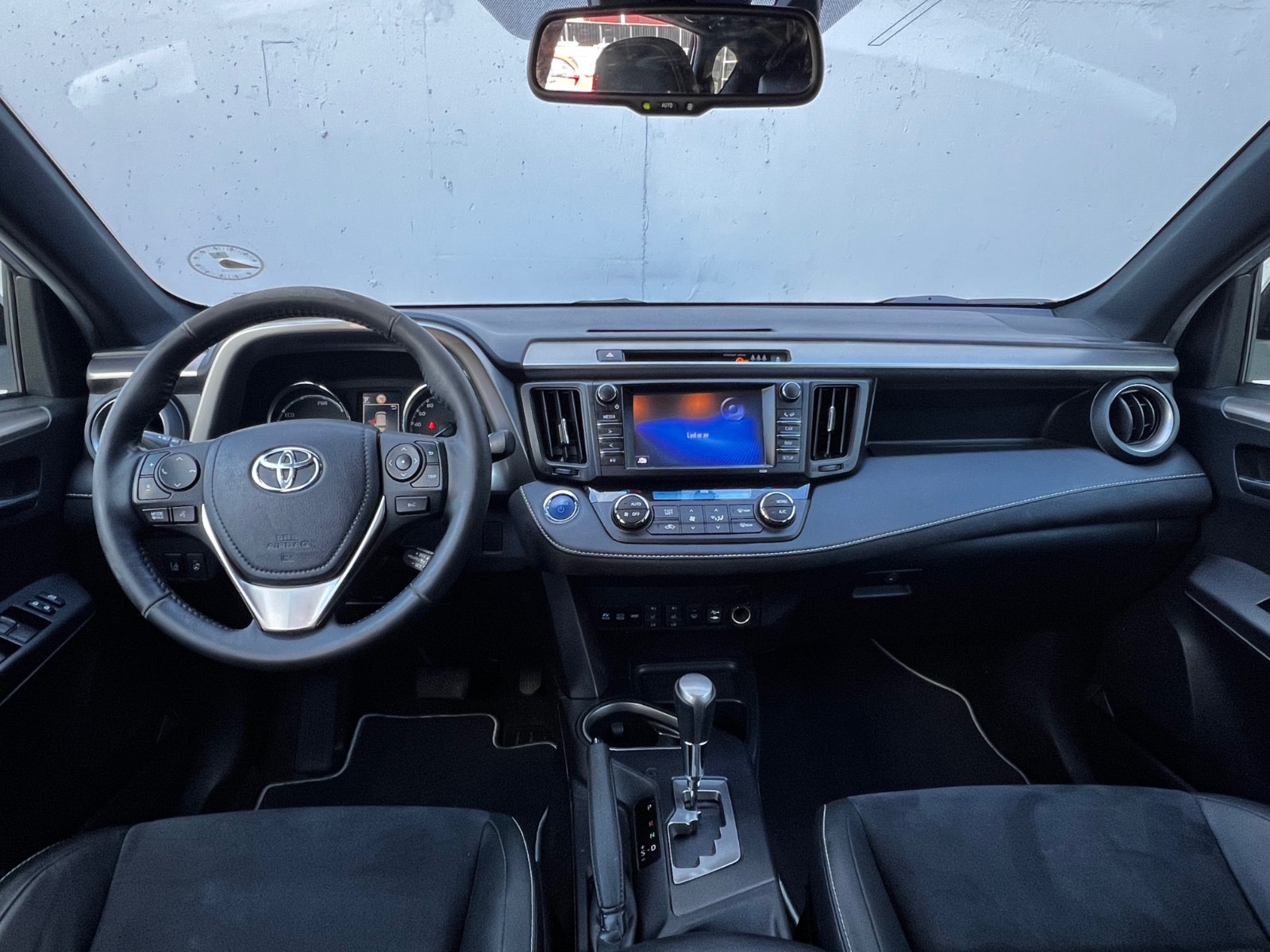 Hovedbilde av Toyota RAV4