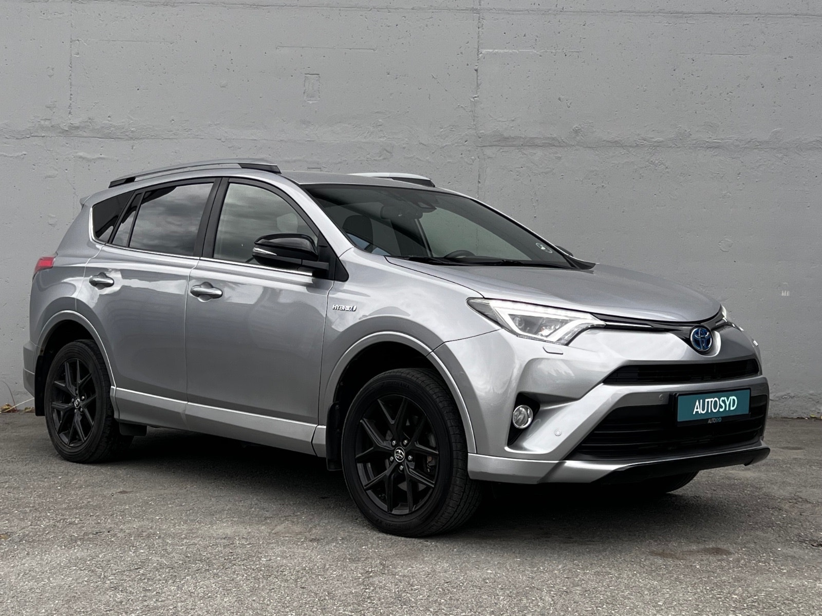 Hovedbilde av Toyota RAV4