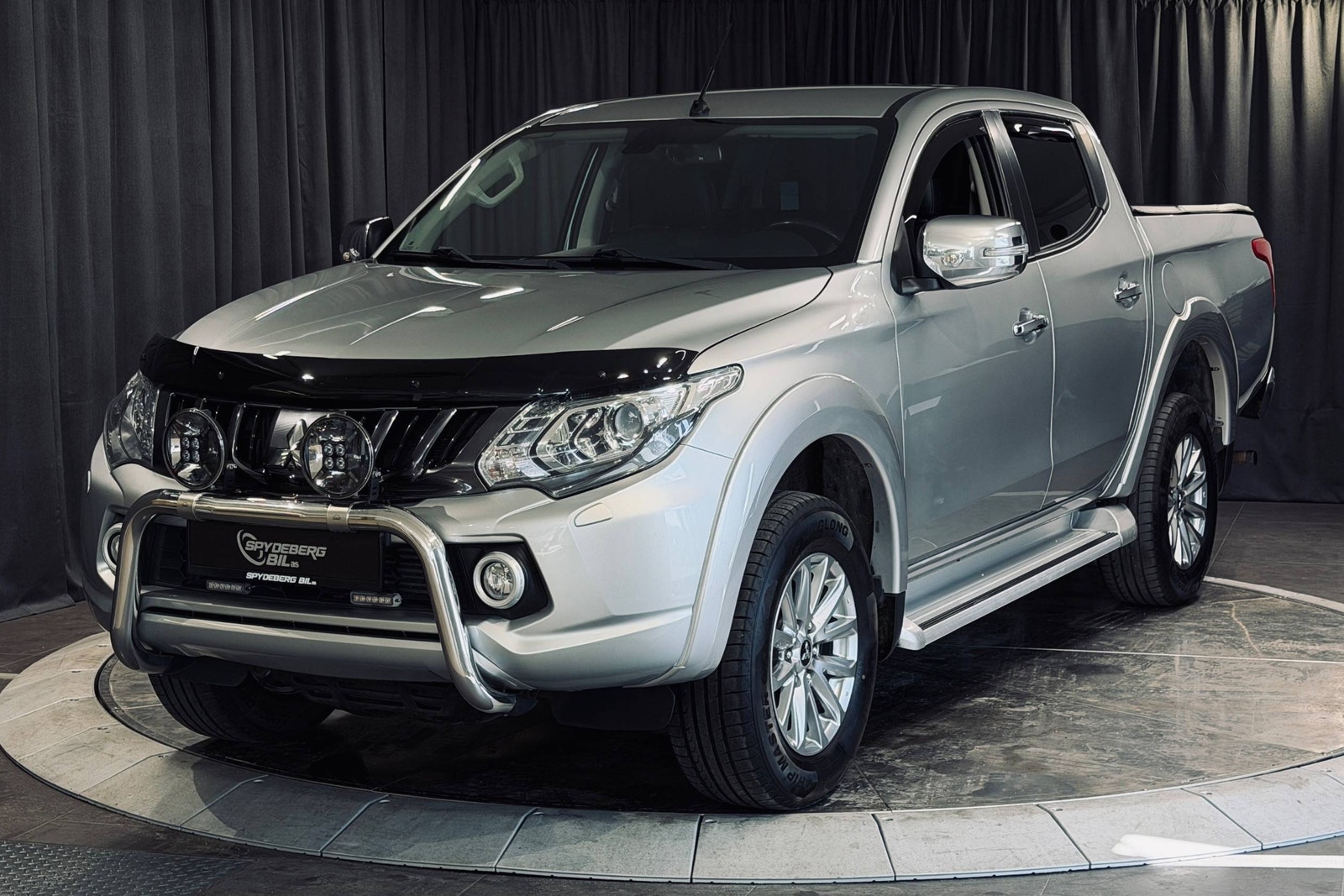 Brukt Mitsubishi L200 2.4