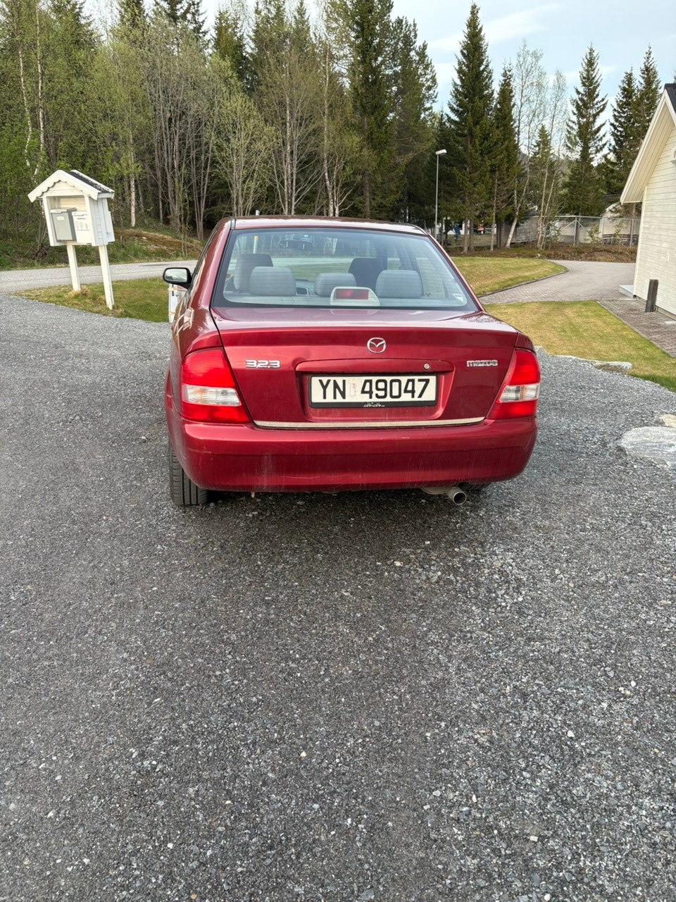 Brukt Mazda 323 1.6