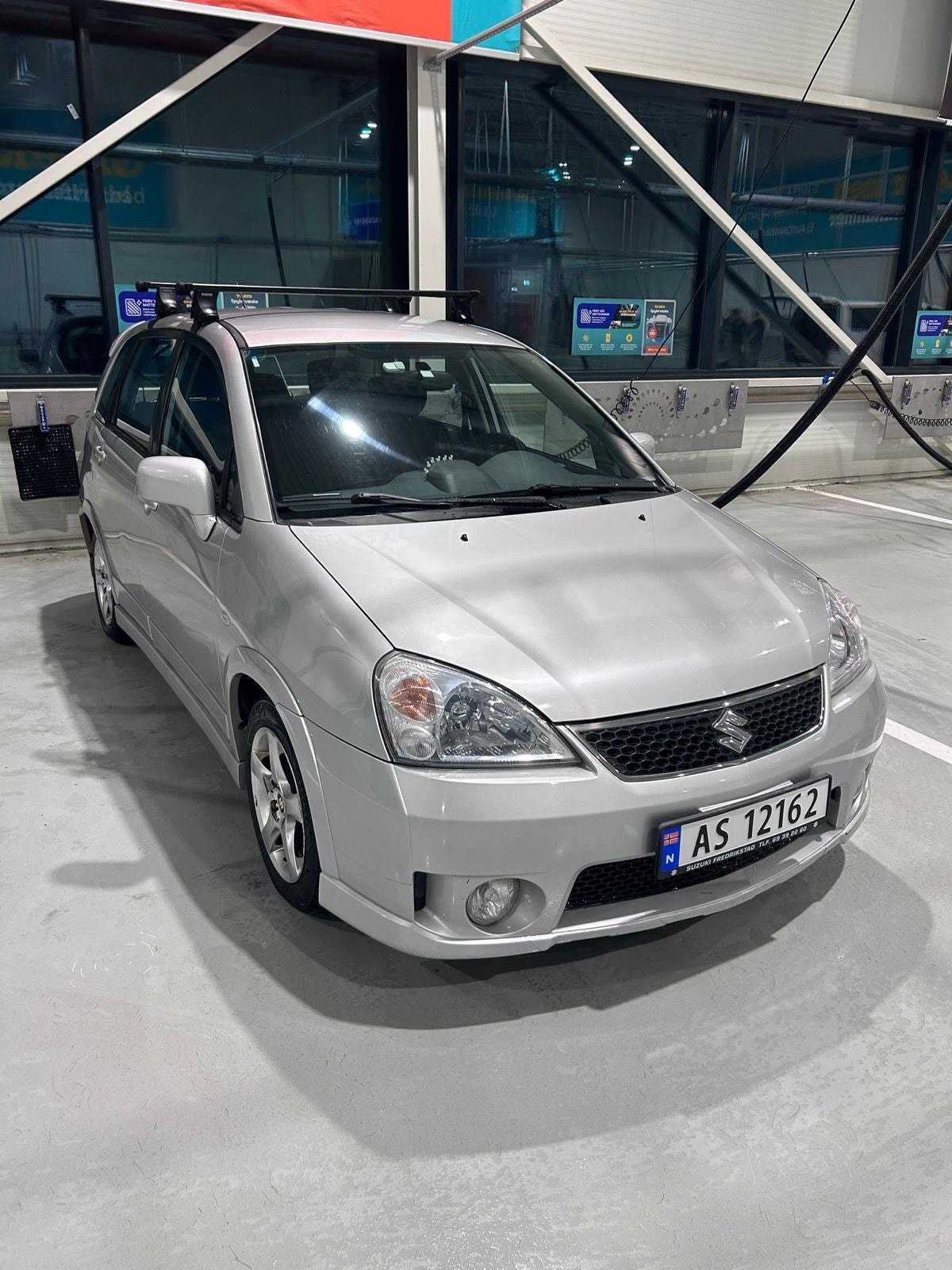 Brukt Suzuki Liana 1.6