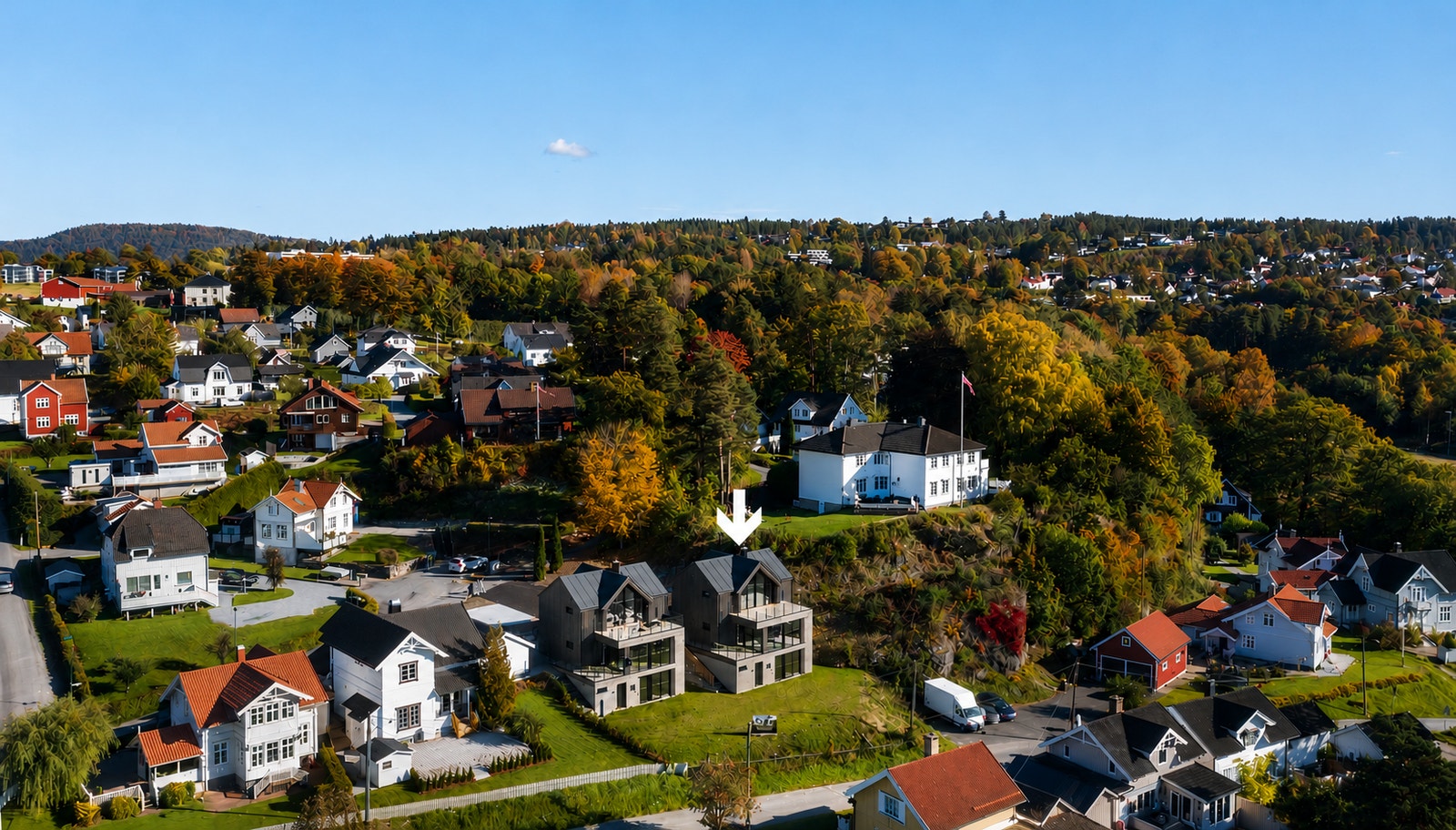 Privat Borgestad - Ny arkitekttegnet enebolig med fantastisk utsikt og sol hele dagen.