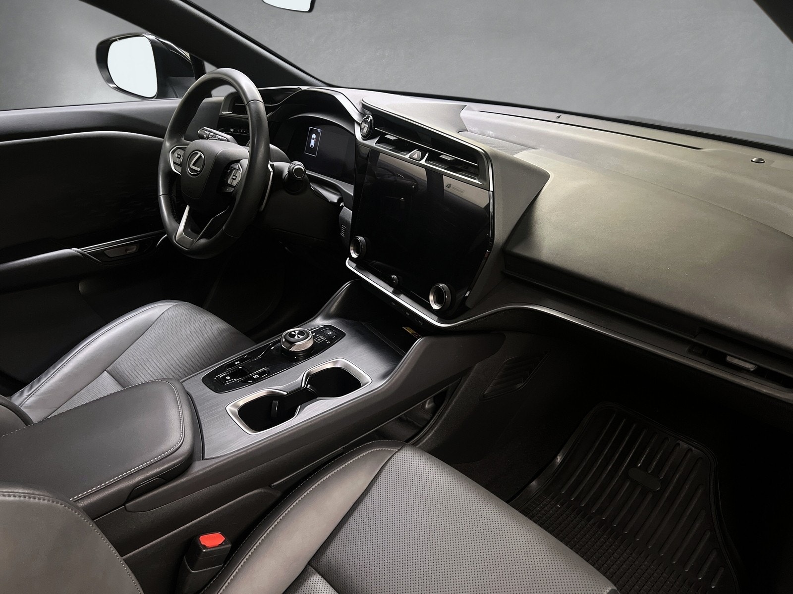 Hovedbilde av Lexus RZ450e