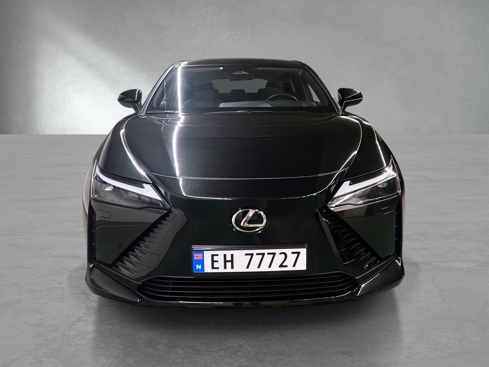Hovedbilde av Lexus RZ450e