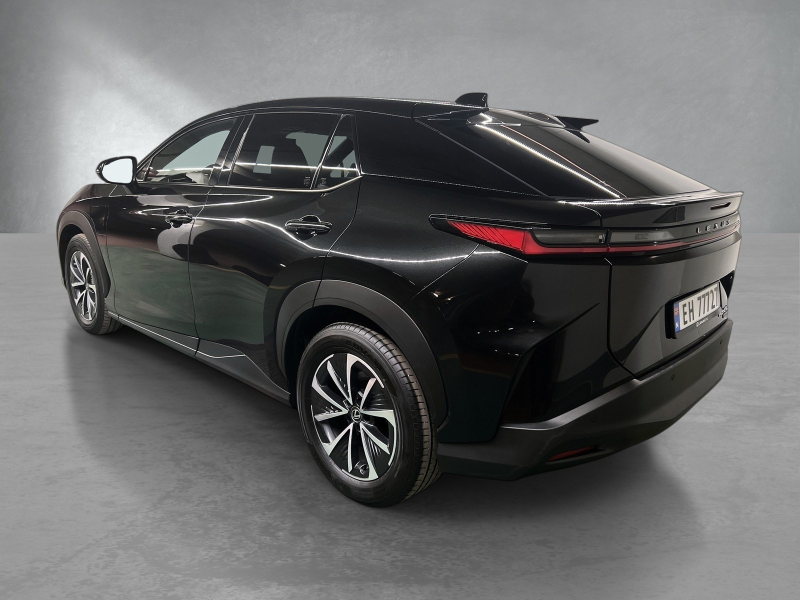 Hovedbilde av Lexus RZ450e