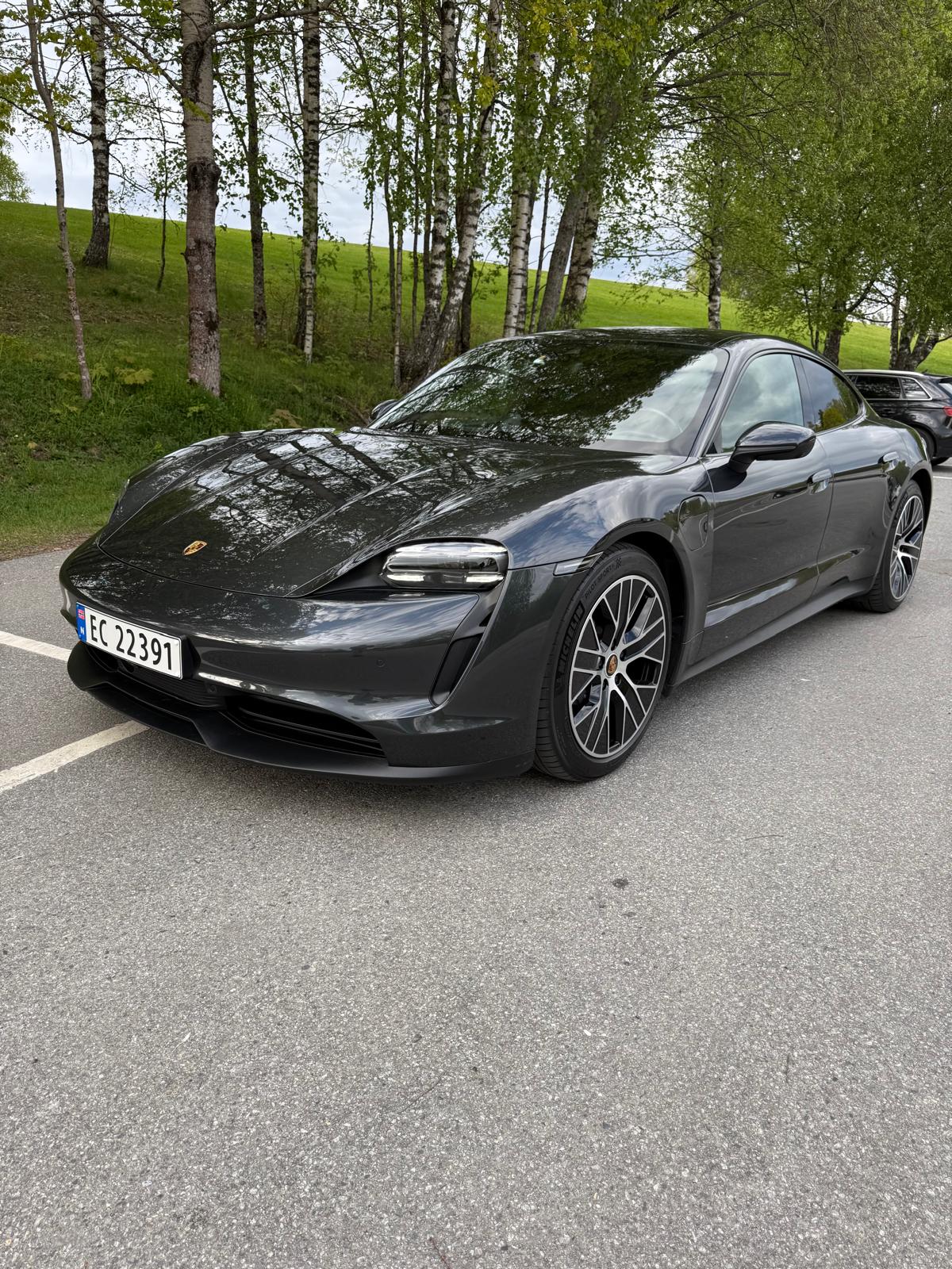 Brukt Porsche Taycan 