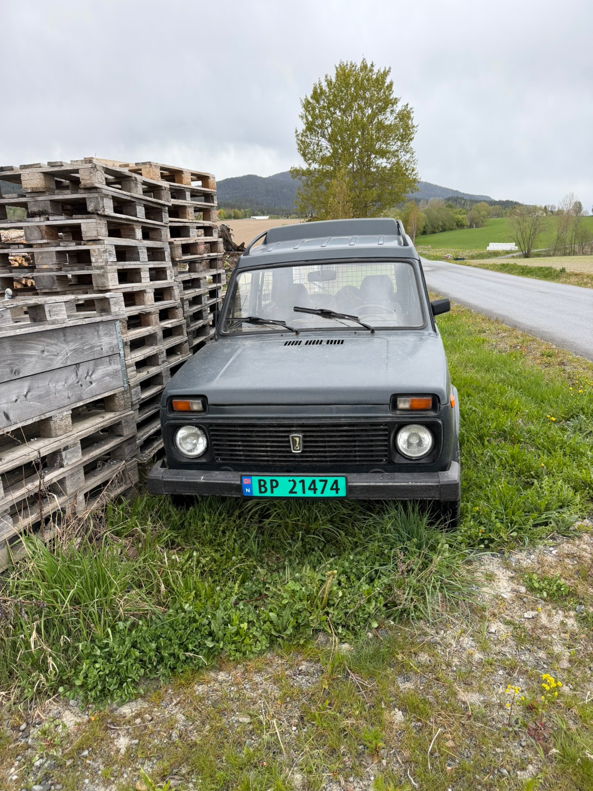 Brukt Lada 4x4m 