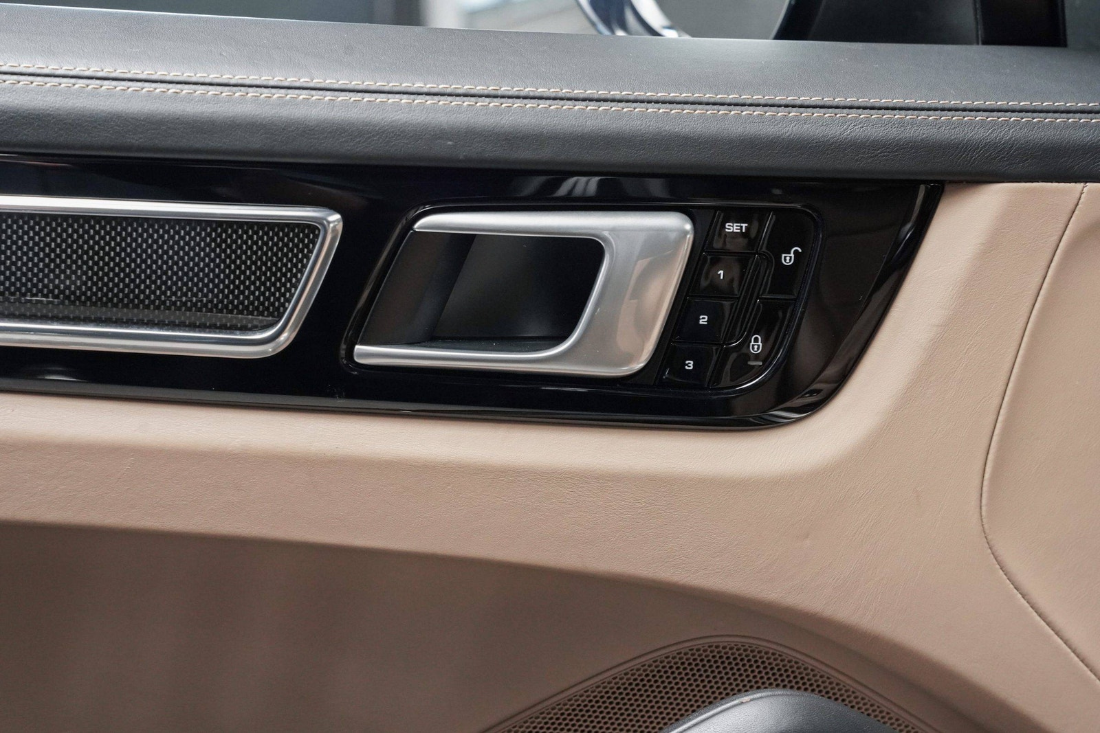 Hovedbilde av Porsche Cayenne