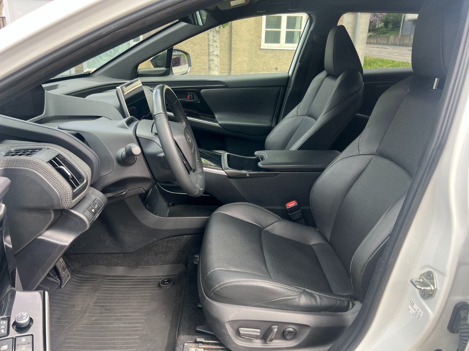 Hovedbilde av Toyota bZ4X