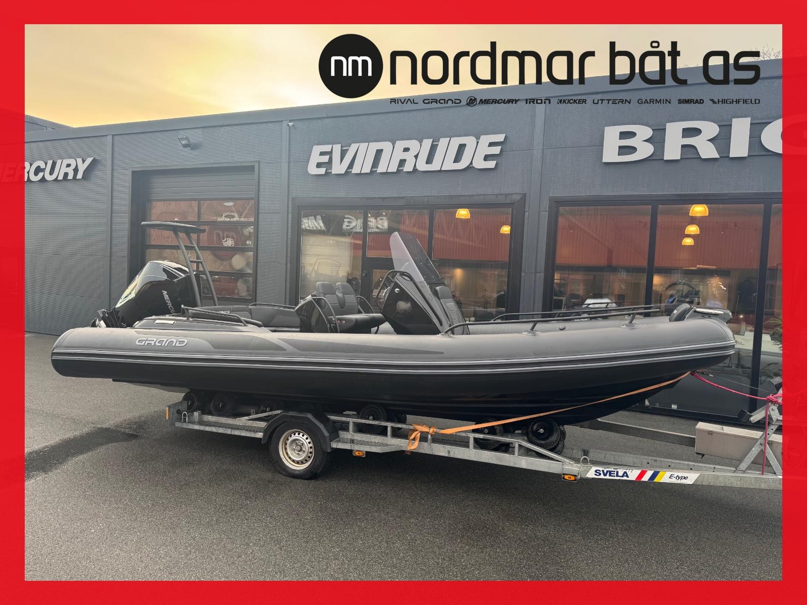 Bilde av 'Grand 680 Ultra Black Edition ( UBE ) - Mercury 200HK V6 - Auto trim og tilt - M'
