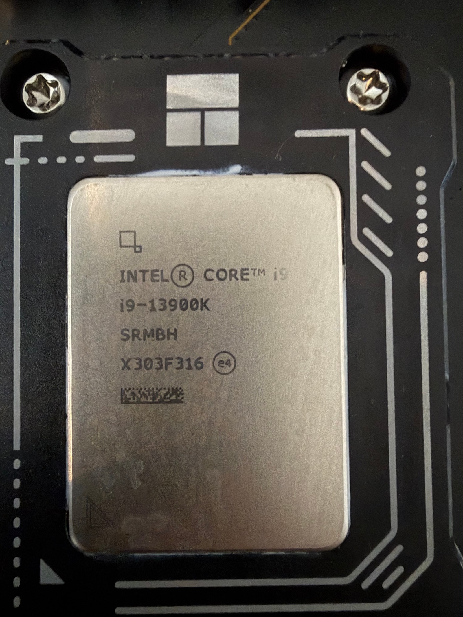 Intel Core i9 13900K og MSI Z790 Carbon Wifi | FINN-torget