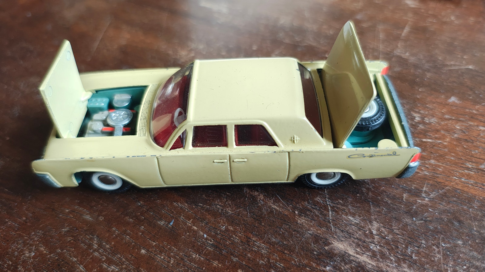 Ford/ Lincoln Continental, mod.829, Tekno Danmark | FINN-torget