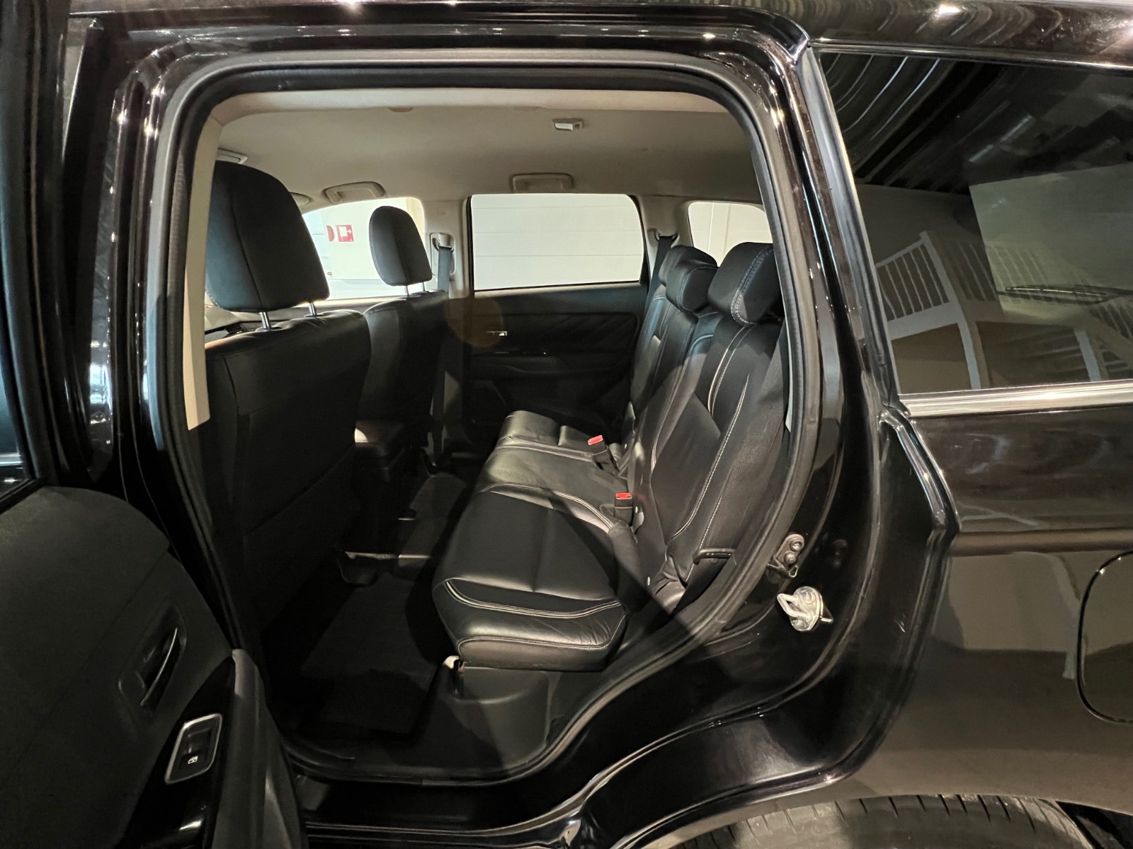 Hovedbilde av Mitsubishi Outlander