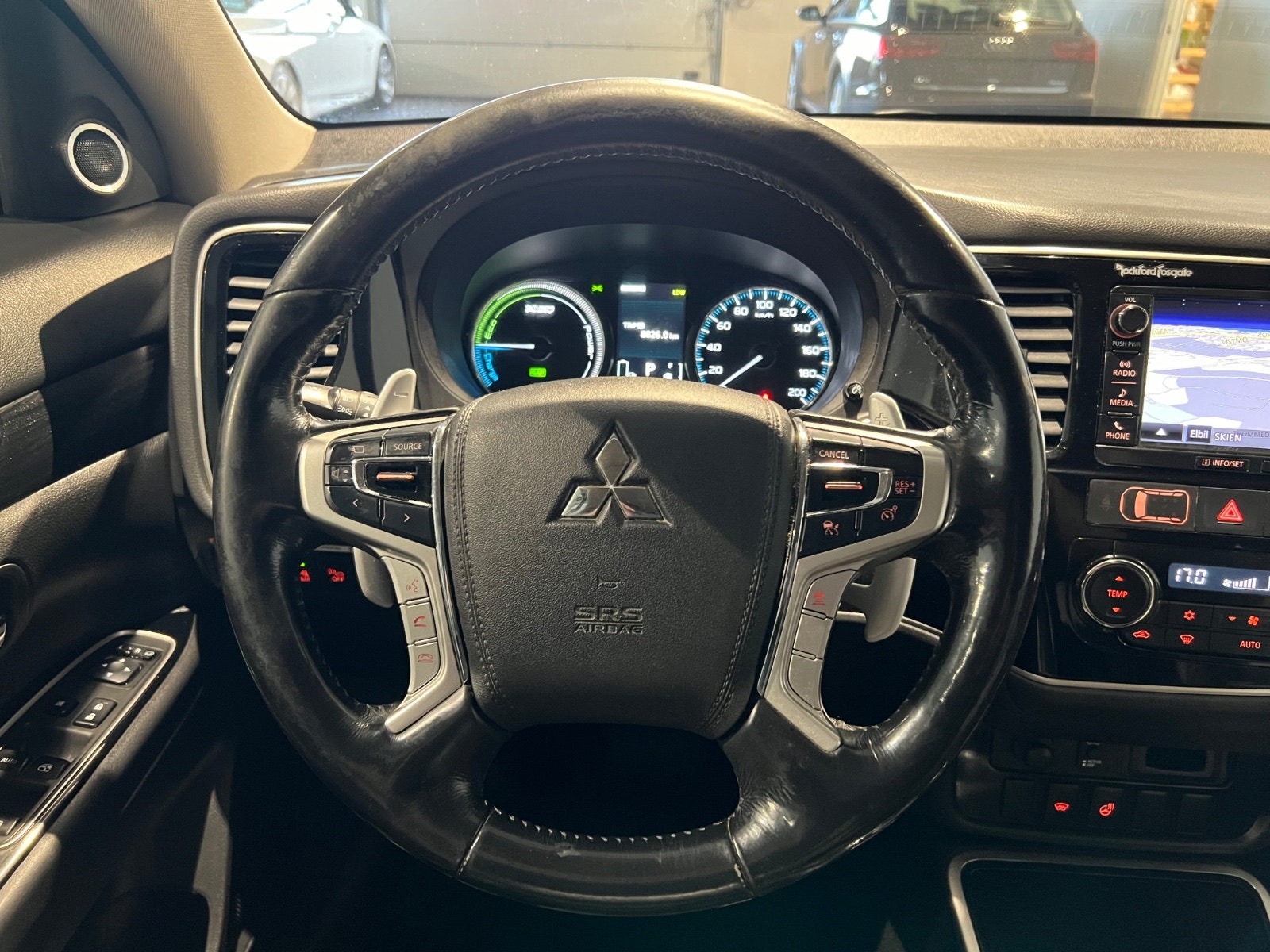 Hovedbilde av Mitsubishi Outlander