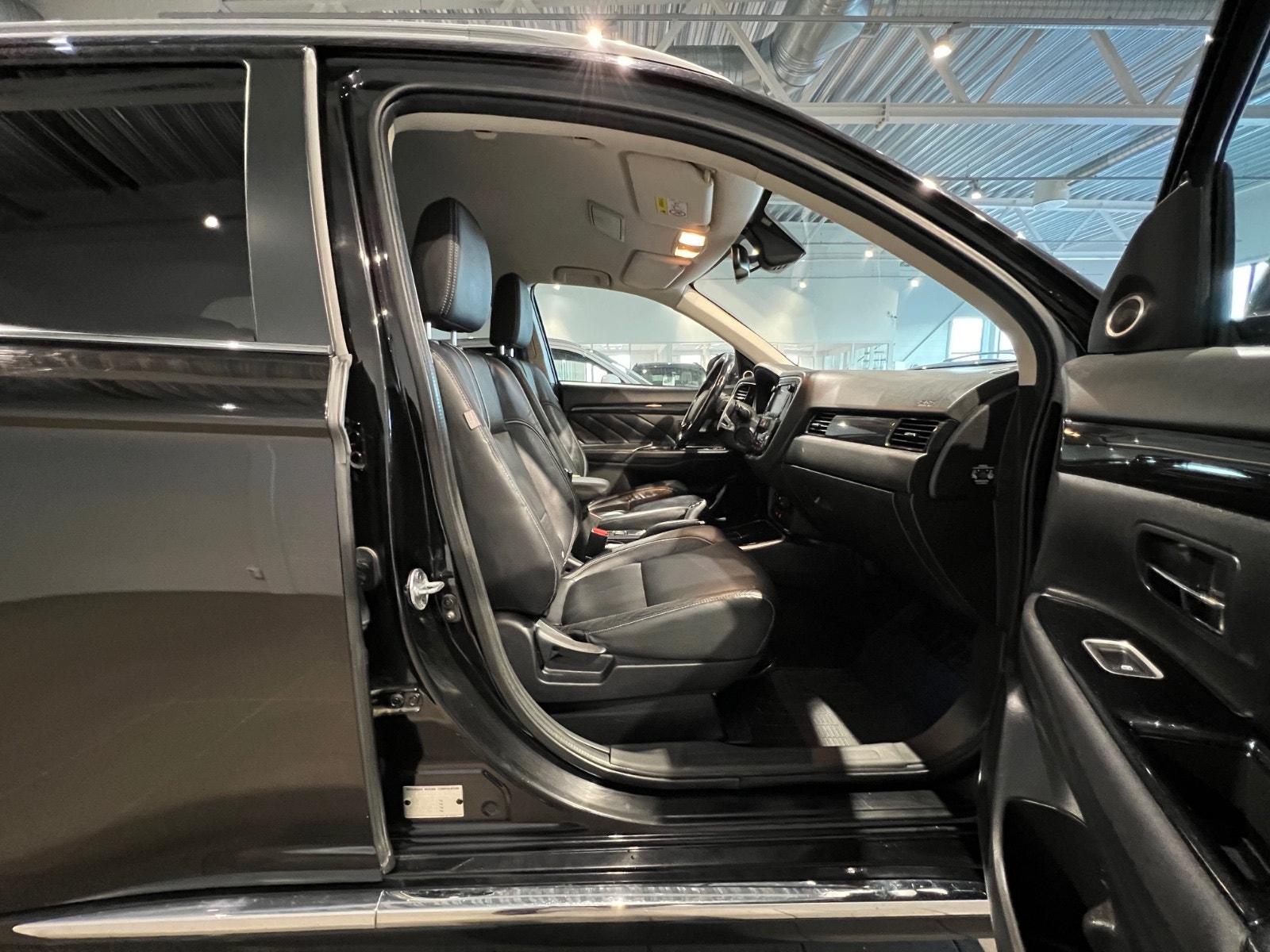 Hovedbilde av Mitsubishi Outlander