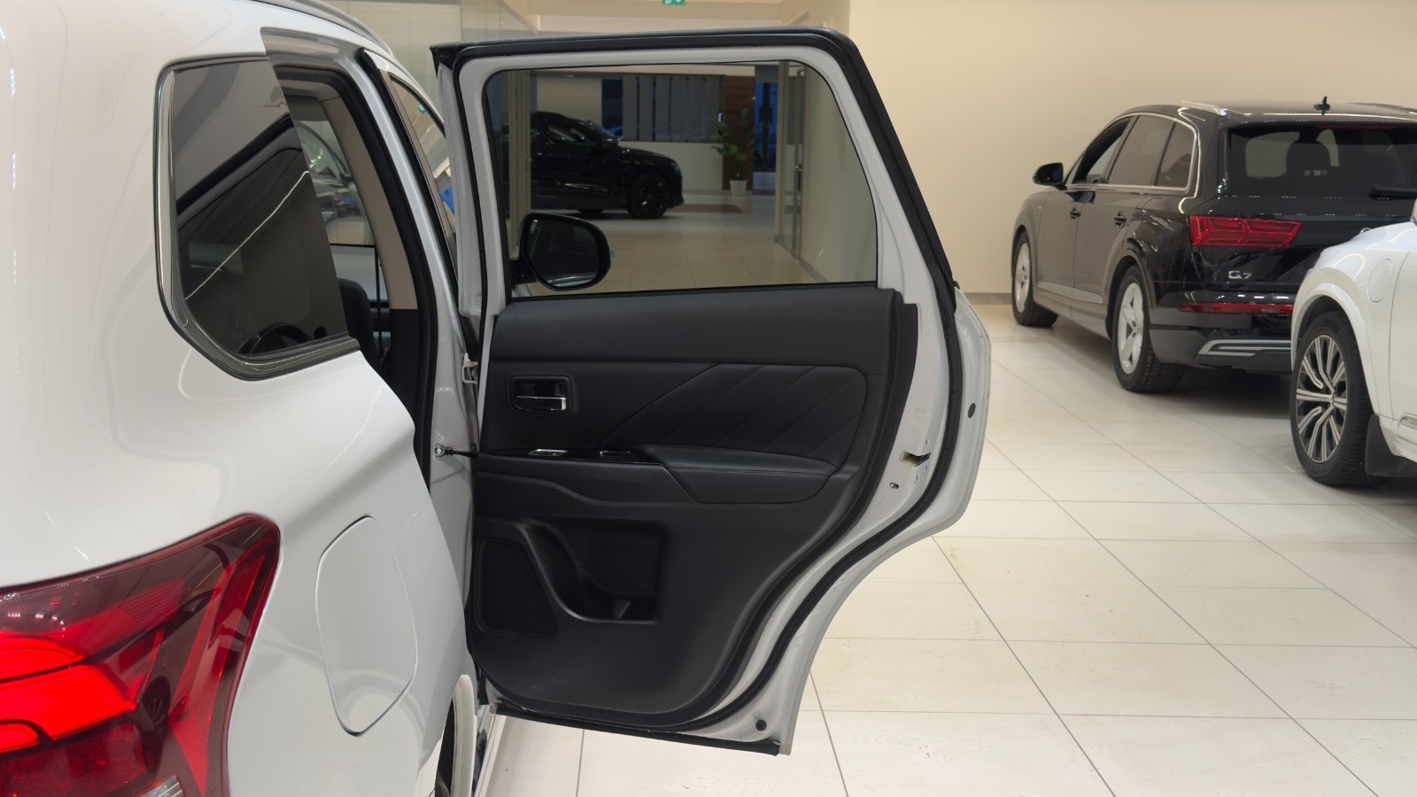 Hovedbilde av Mitsubishi Outlander