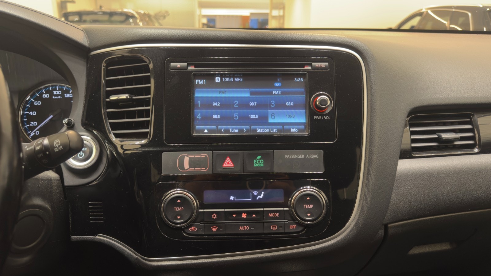 Hovedbilde av Mitsubishi Outlander