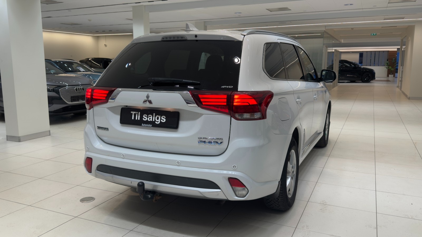 Hovedbilde av Mitsubishi Outlander