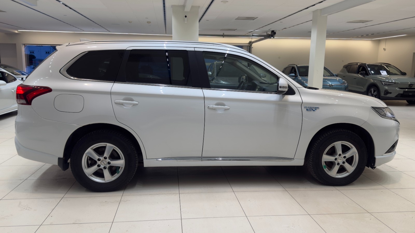 Hovedbilde av Mitsubishi Outlander