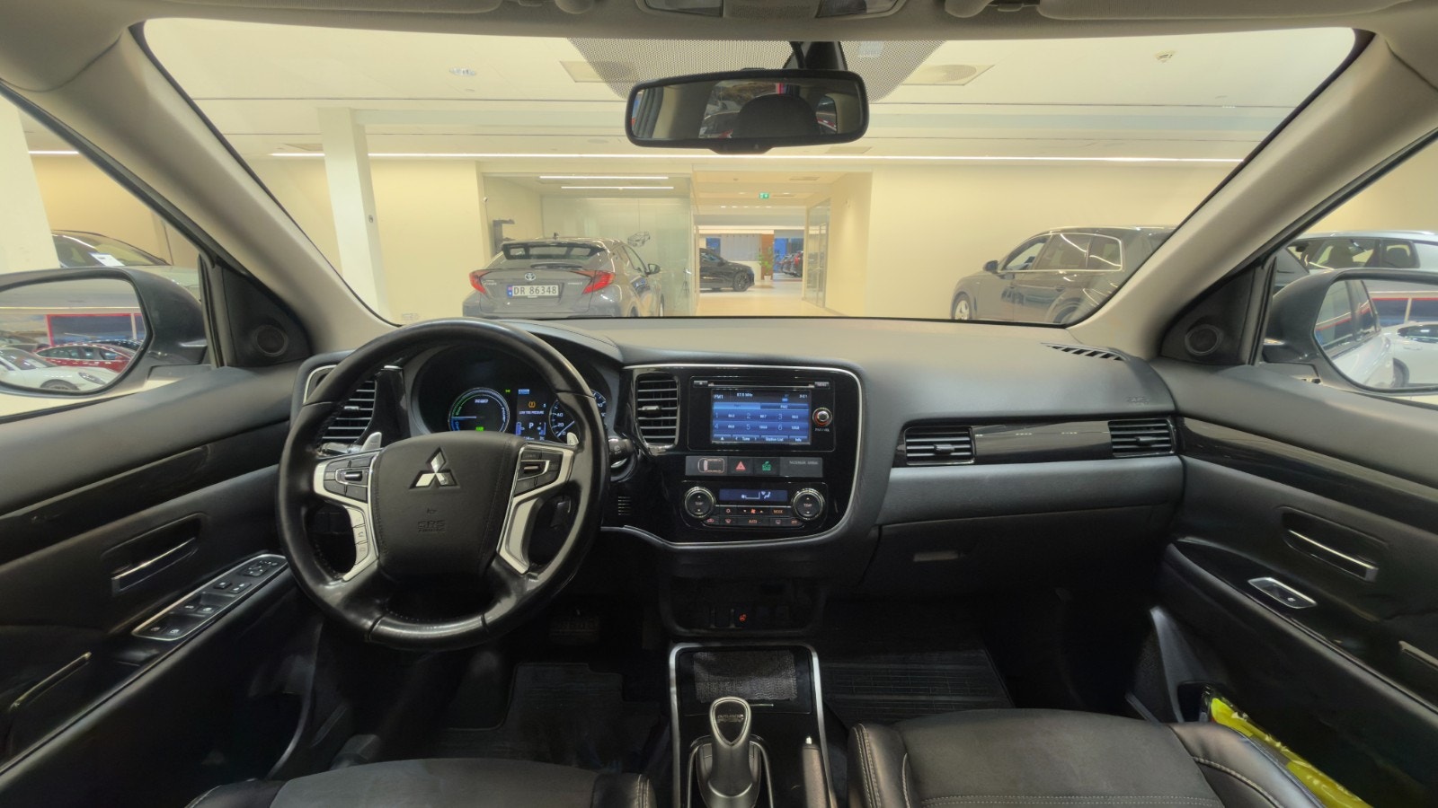 Hovedbilde av Mitsubishi Outlander