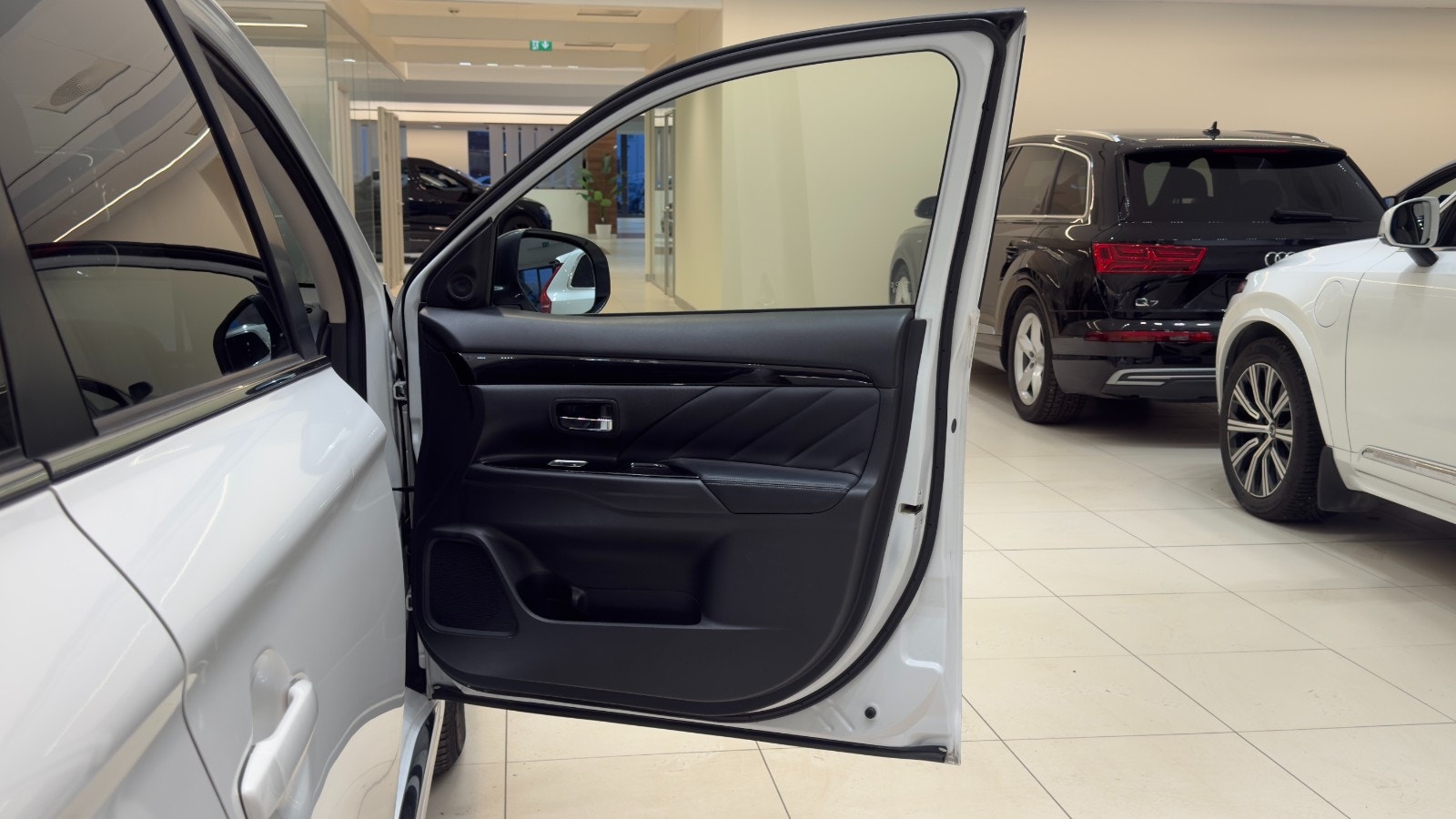 Hovedbilde av Mitsubishi Outlander