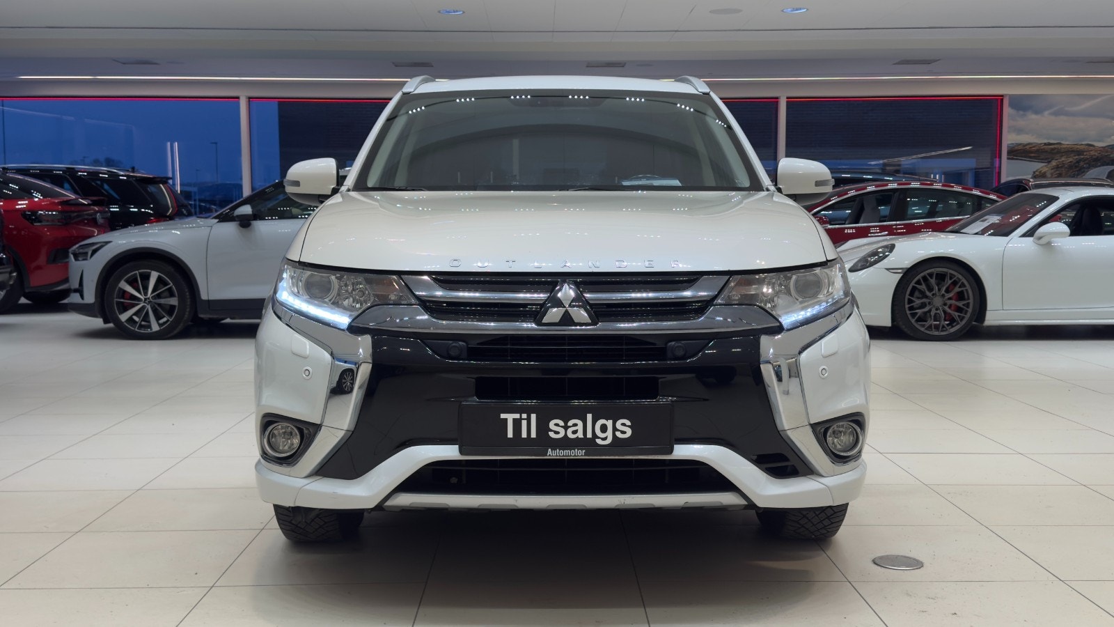 Hovedbilde av Mitsubishi Outlander
