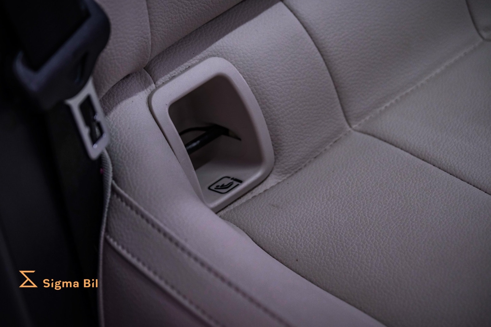 Bilde av Mercedes-Benz EQA300