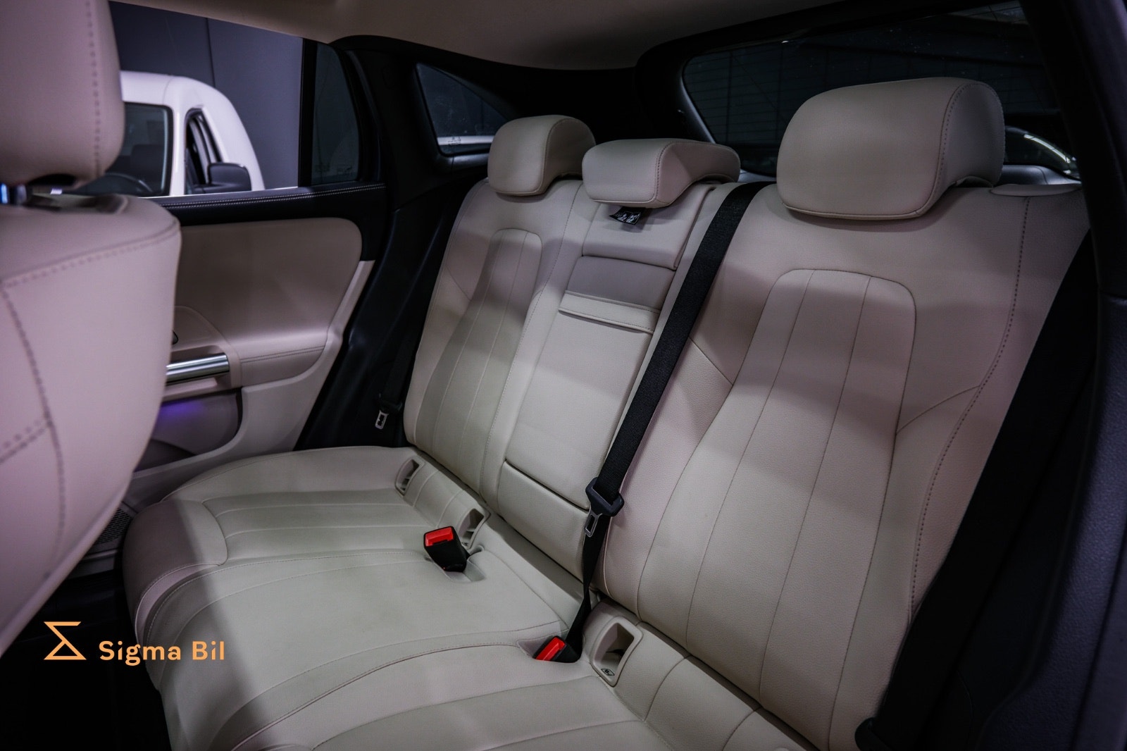 Bilde av Mercedes-Benz EQA300