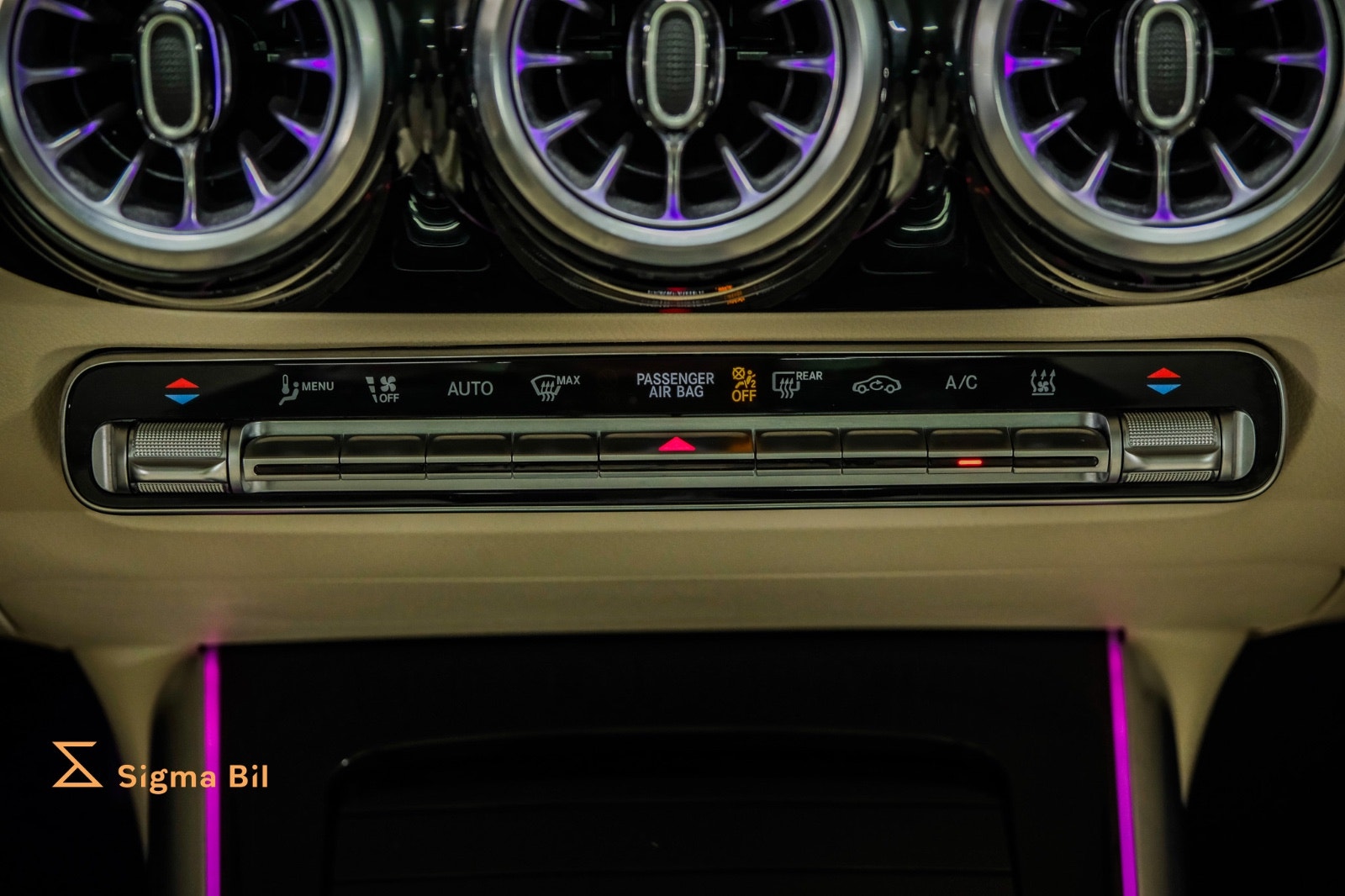 Bilde av Mercedes-Benz EQA300