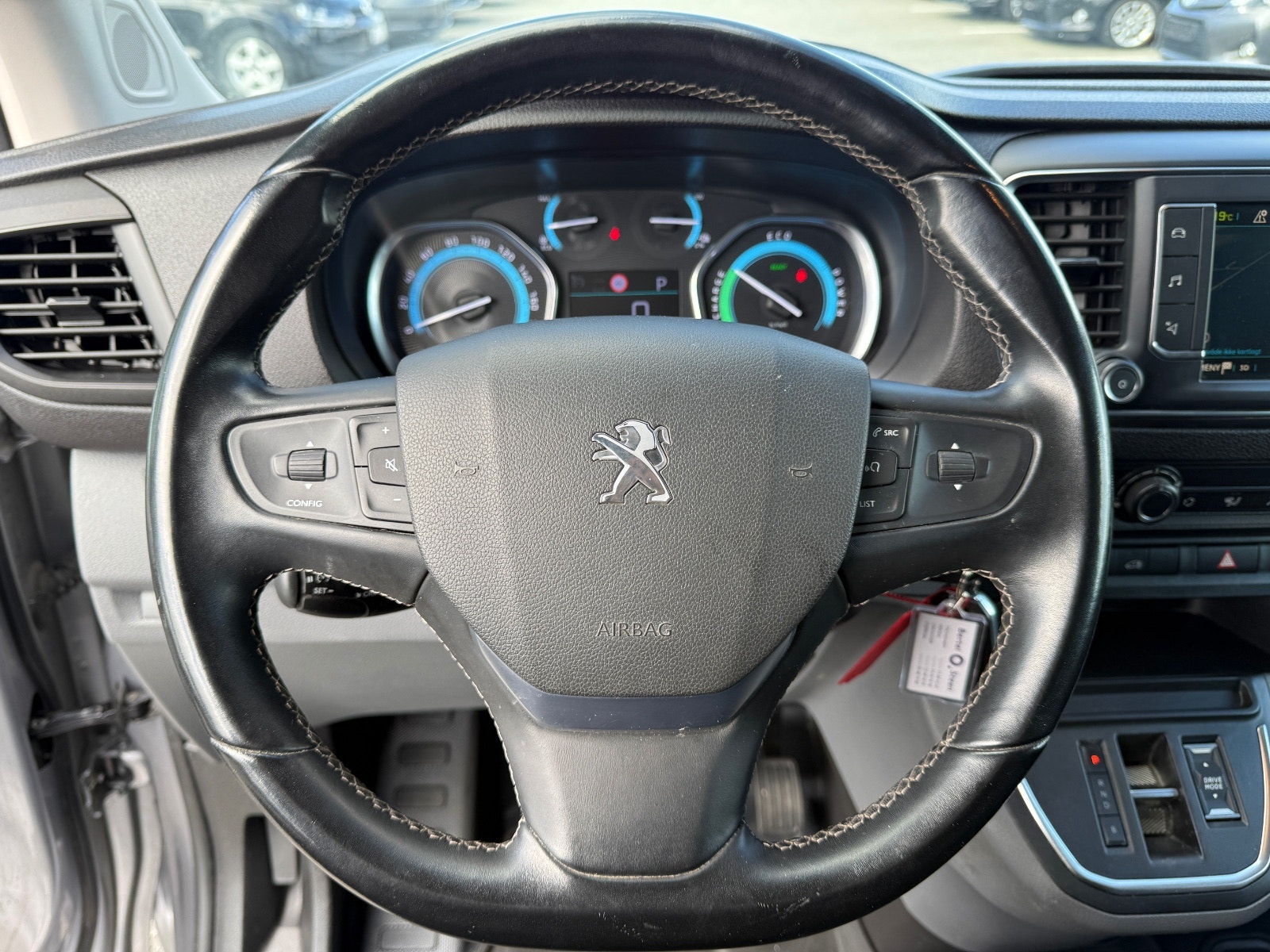 Hovedbilde av Peugeot e-Expert
