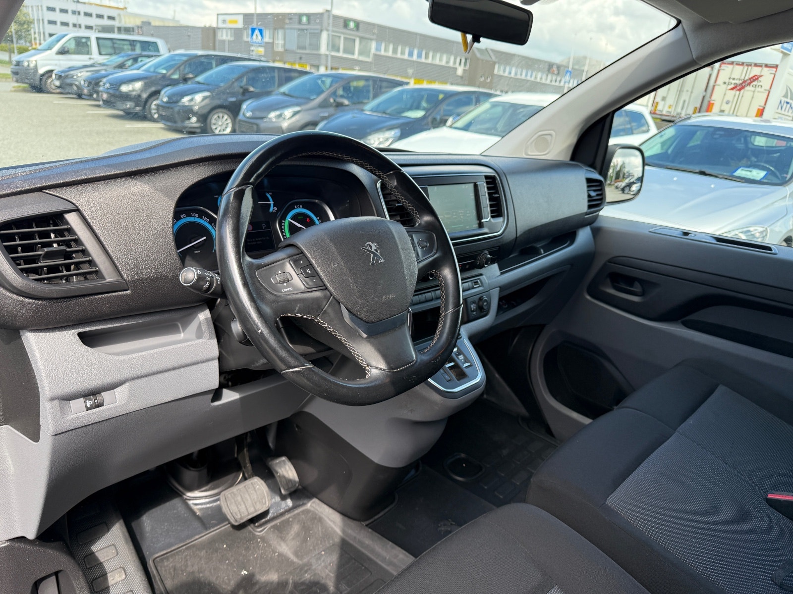 Hovedbilde av Peugeot e-Expert