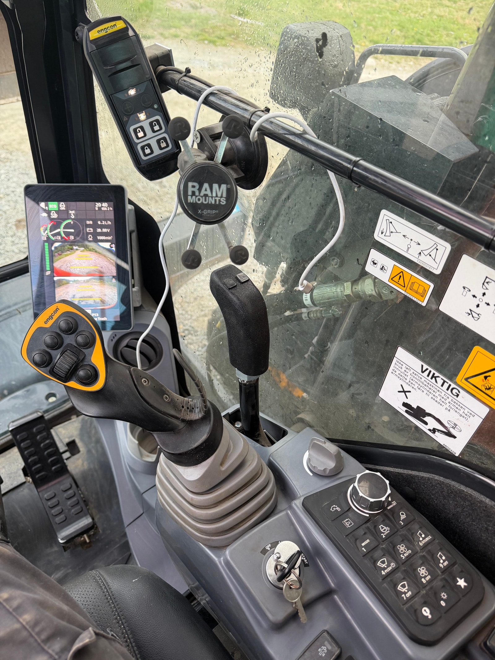 Til salgs: Hitachi ZX95-7 - 2025 - Gravemaskin - 69 hk | FINN.no