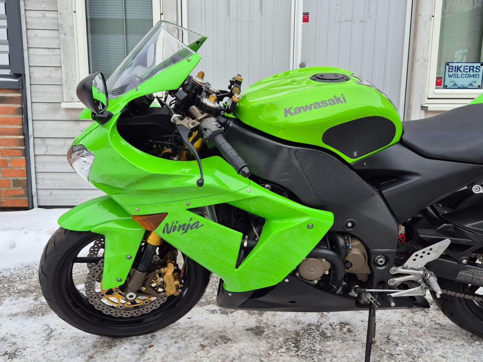 Til salgs: Kawasaki Ninja ZX-10R - 2004 | FINN.no